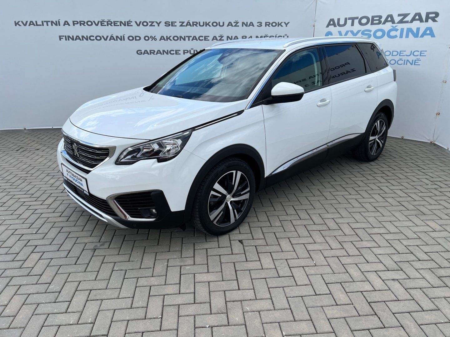 Peugeot 5008, 1.2PT 96kW A/T! 7míst! Allure!
