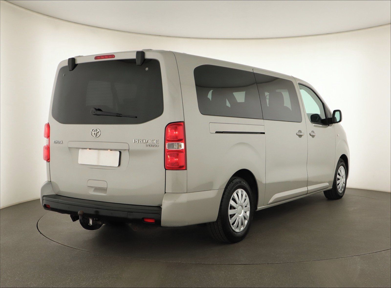 Toyota Proace Verso, 2.0 D-4D, 9 míst, L2 - fotka 5