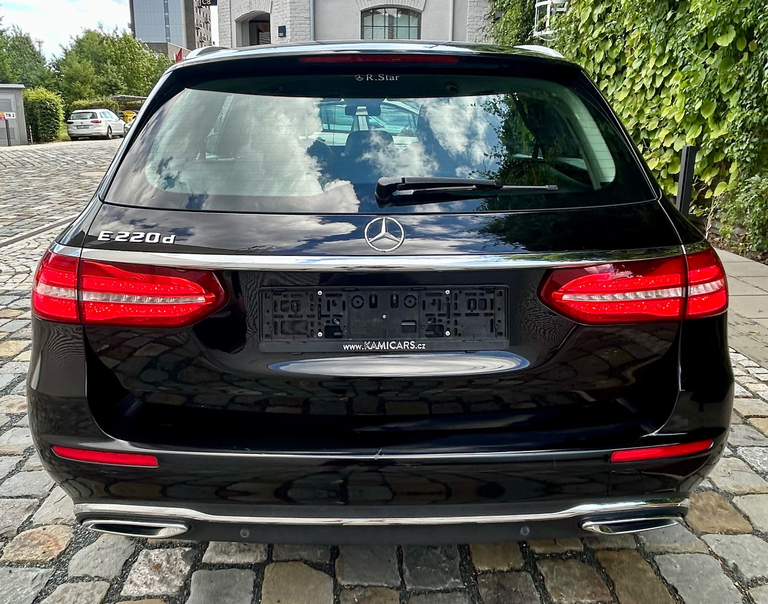 Mercedes-Benz Třídy E, 220D 143KW LED-NAVI-KAMERA-PDC - fotka 6