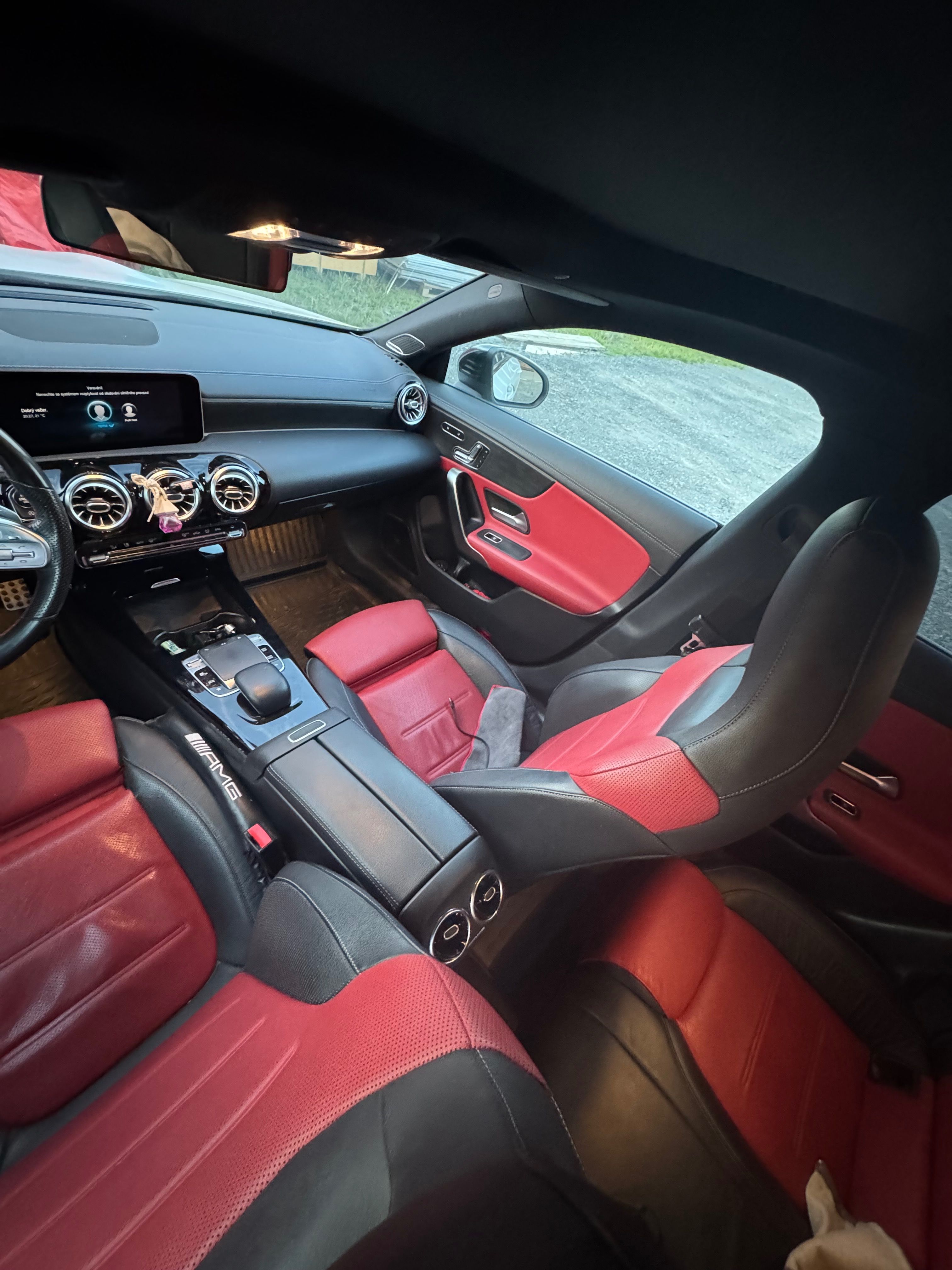Mercedes-Benz CLA, Cla 220 AMG packet 4matic - fotka 3