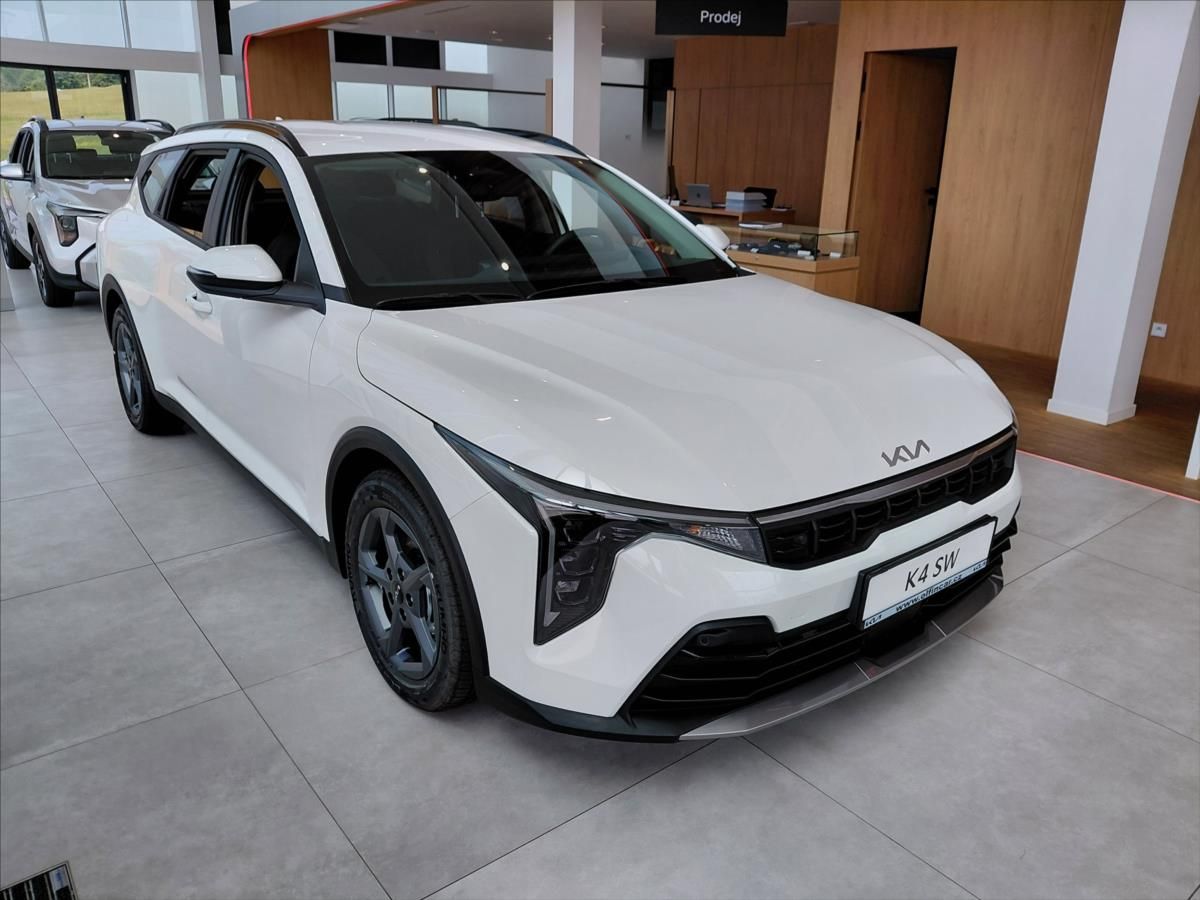 Kia K4, 1,0   T-GDI SW 7DCT SPIN - fotka 3