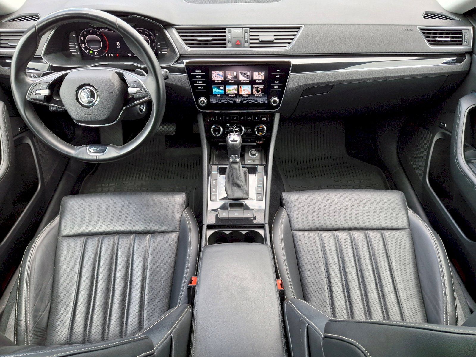 Škoda Superb, Combi L&K DSG 4x4 2,0TDi 147kW - fotka 5