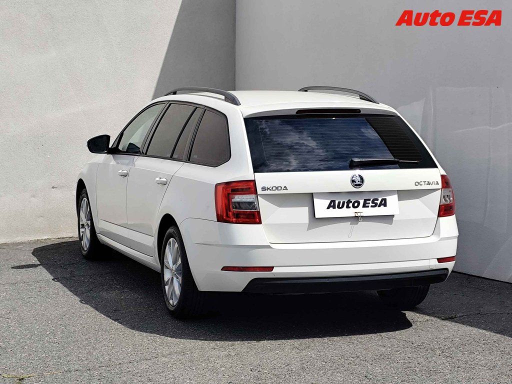 Škoda Octavia, 1.6 tdi - fotka 6