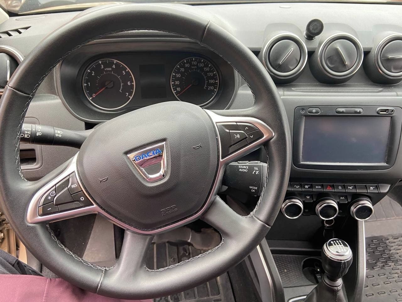 Dacia Duster, Dacia Duster 4x4, servisováno - fotka 4