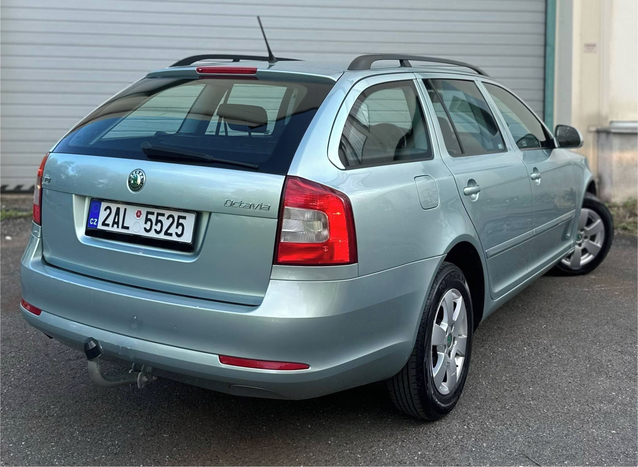 Škoda Octavia, 1.6 TDI 2011 77KW AMBITION CZ - fotka 4