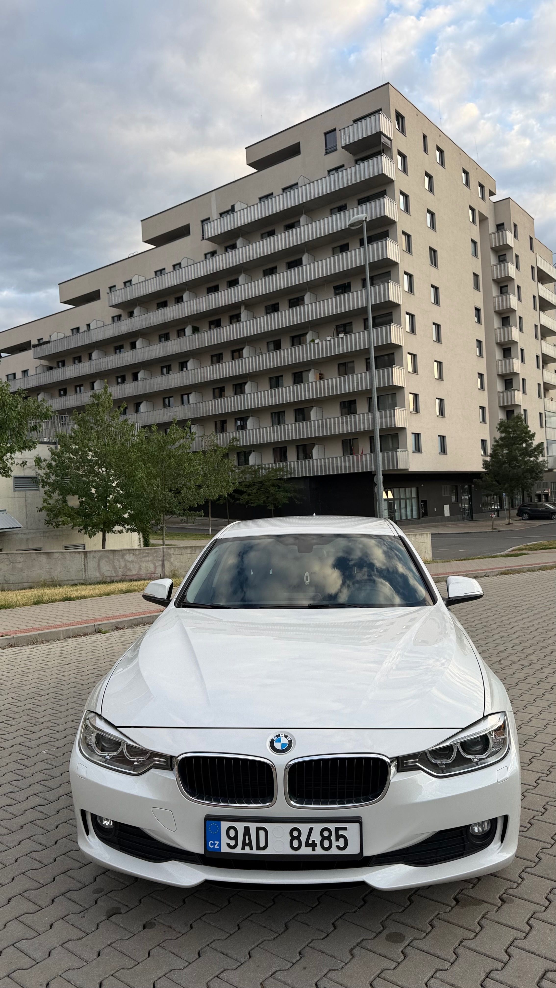 BMW Řada 3, BMW 316i - fotka 3