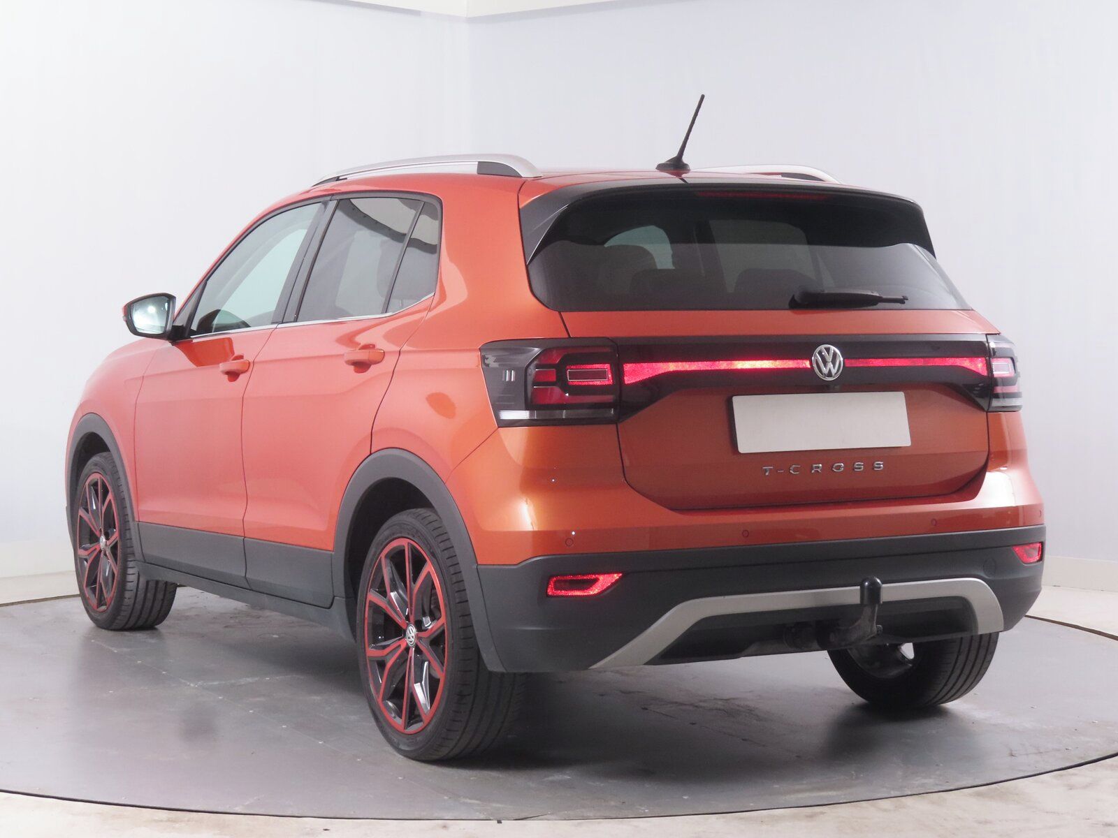 Volkswagen T-Cross, 1.0 TSI, Automat, ČR,1.maj - fotka 4