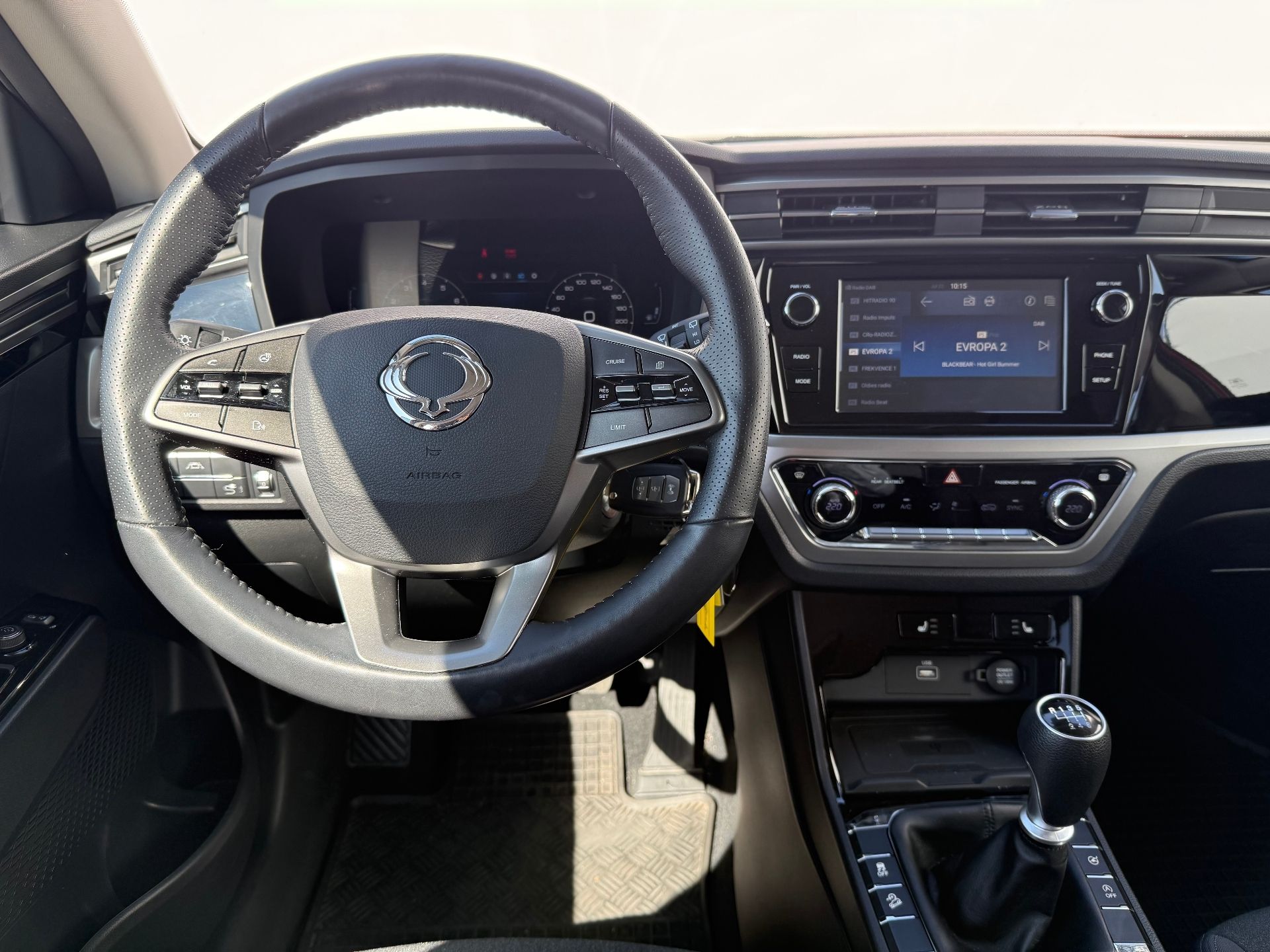 SsangYong Korando, 1.5 T-GDi 120 kW Smart - fotka 5
