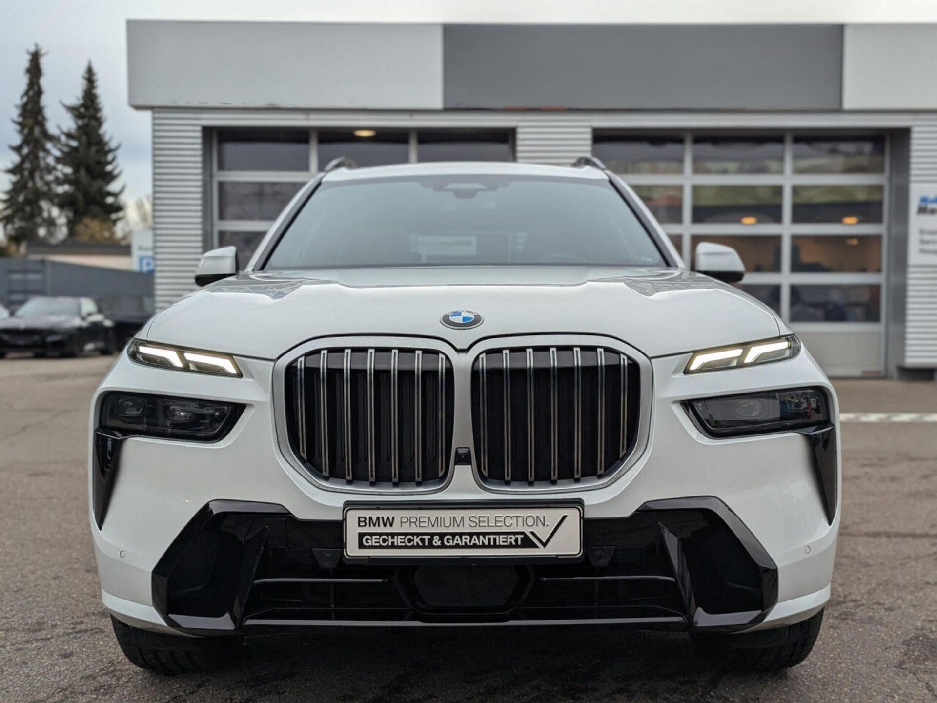 BMW X7, xDrive40i M-Sport NezTop Pano - fotka 2