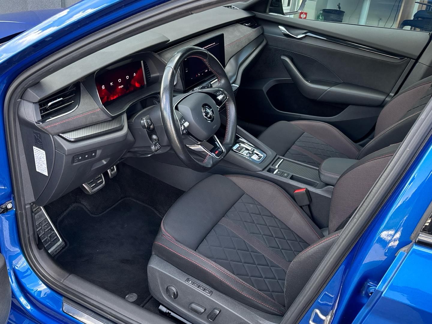 Škoda Octavia, 2.0 TSI / 180 kW DSG RS - fotka 6