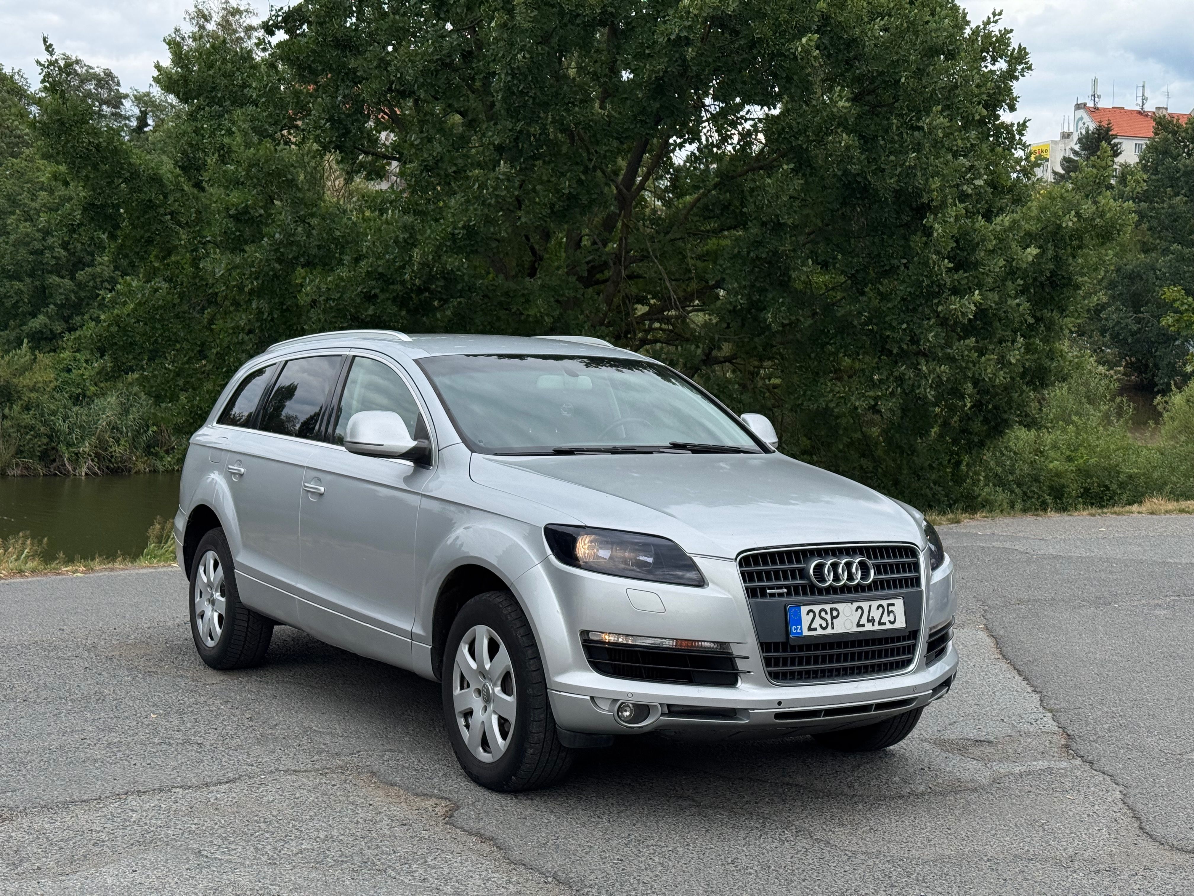 Audi Q7, 3.0TDI 171Kw tažné 3.5t 5mist