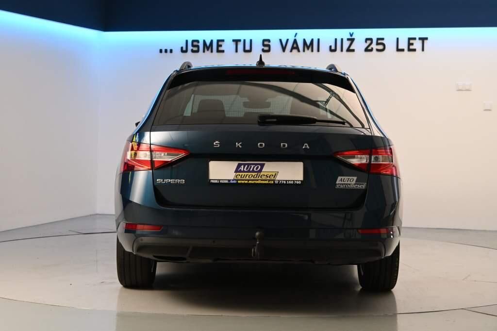 Škoda Superb, 2.0 DSG LED ACC Virtual Tažné - fotka 6