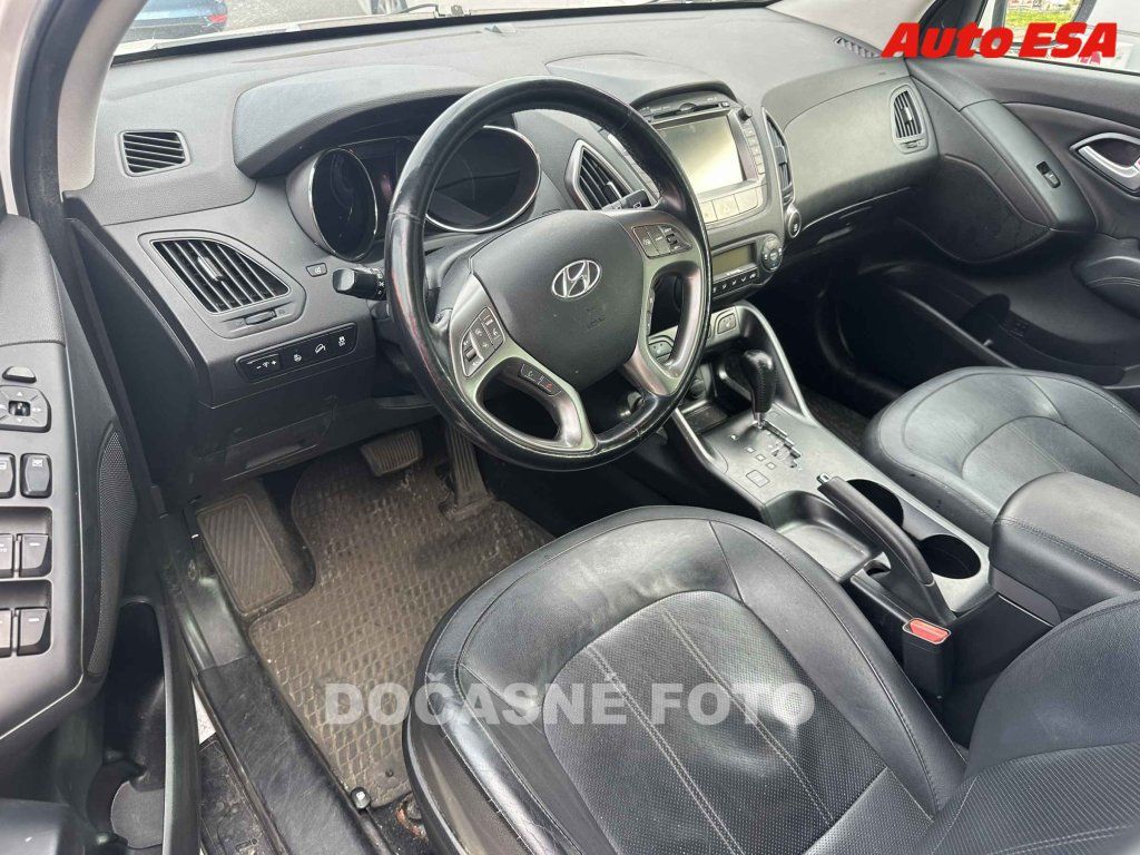 Hyundai ix35, 2.0 CRDi 4x4,2.maj,ČR - fotka 3