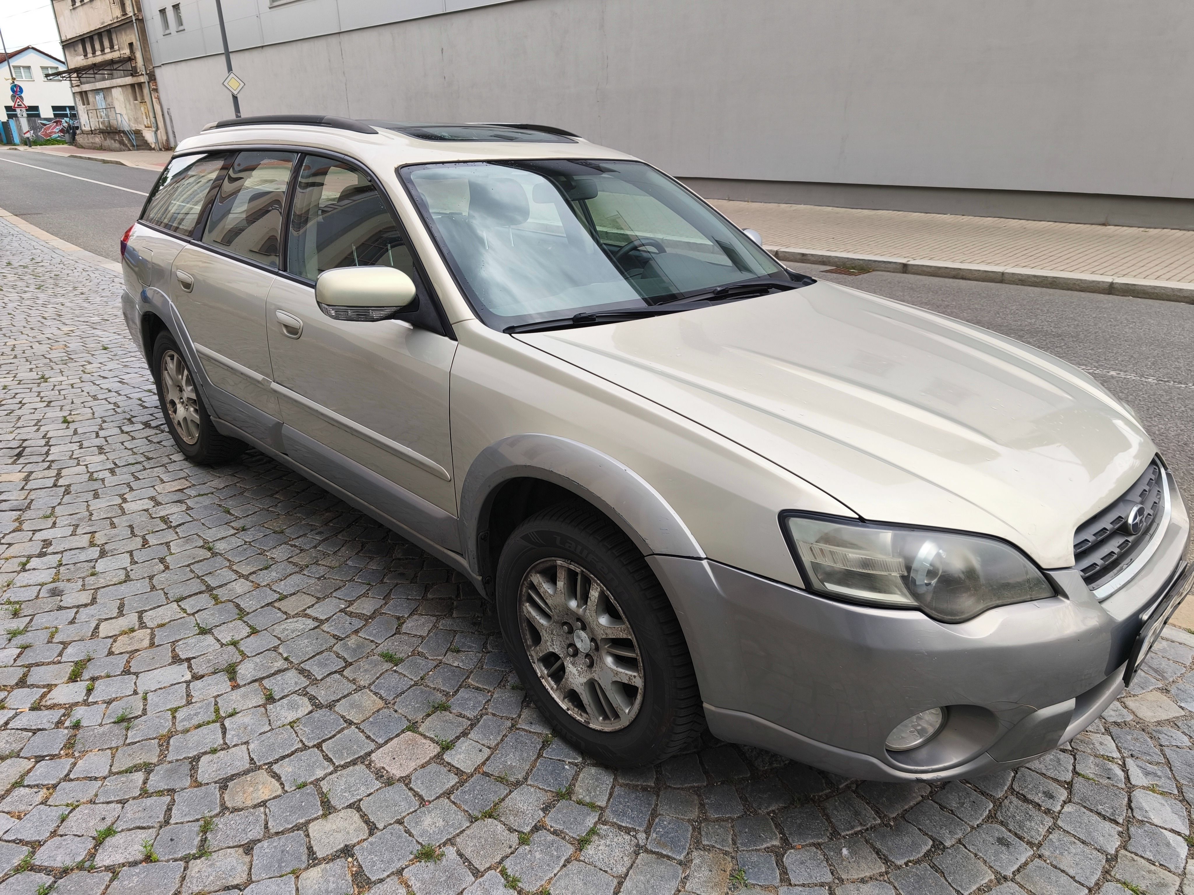 Subaru Outback, 2.5i 121kw  LPG+ benzín - fotka 2