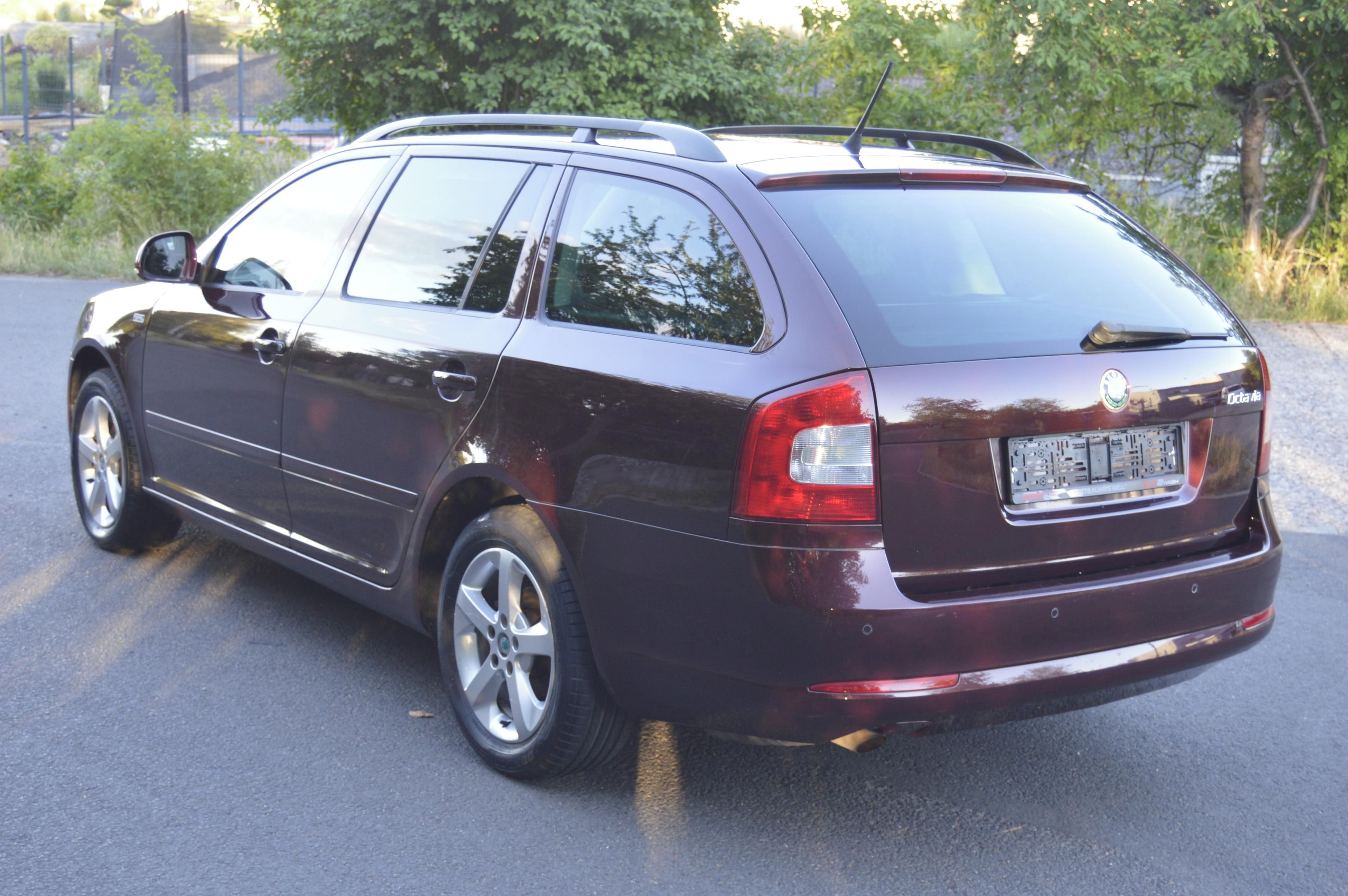 Škoda Octavia, 1.2TSI EDICE FAMILY *91500 KM* - fotka 3