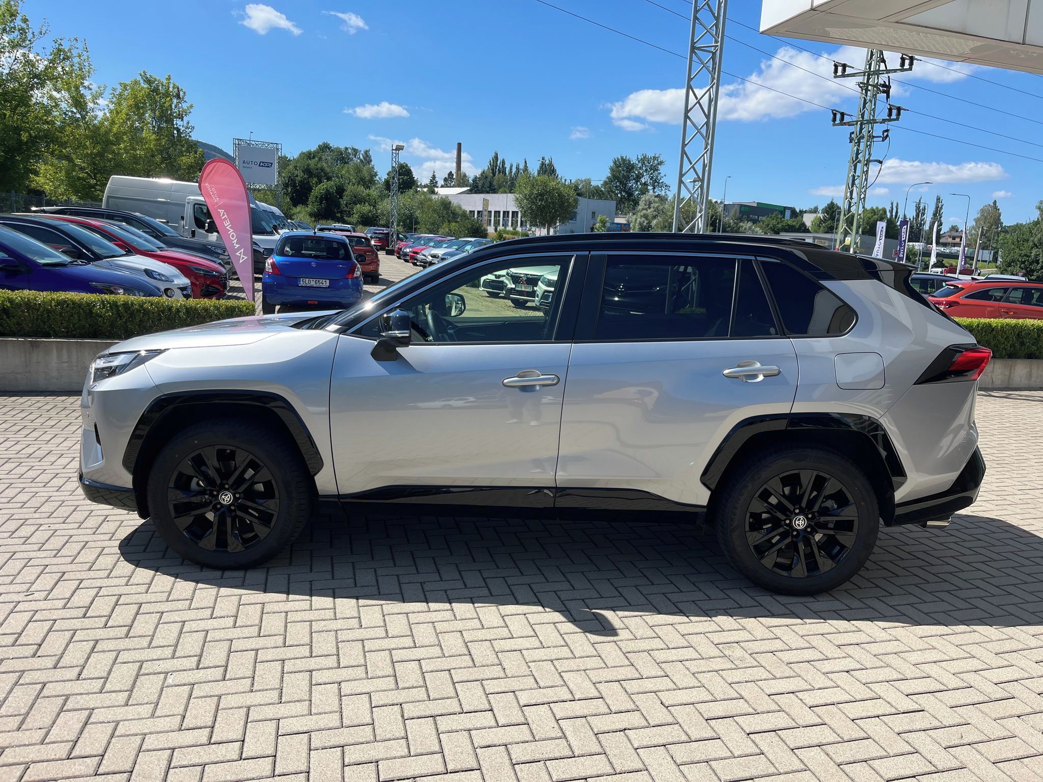 Toyota Rav4, 2.5 Hybrid e-CVT 4WD Selection - fotka 3
