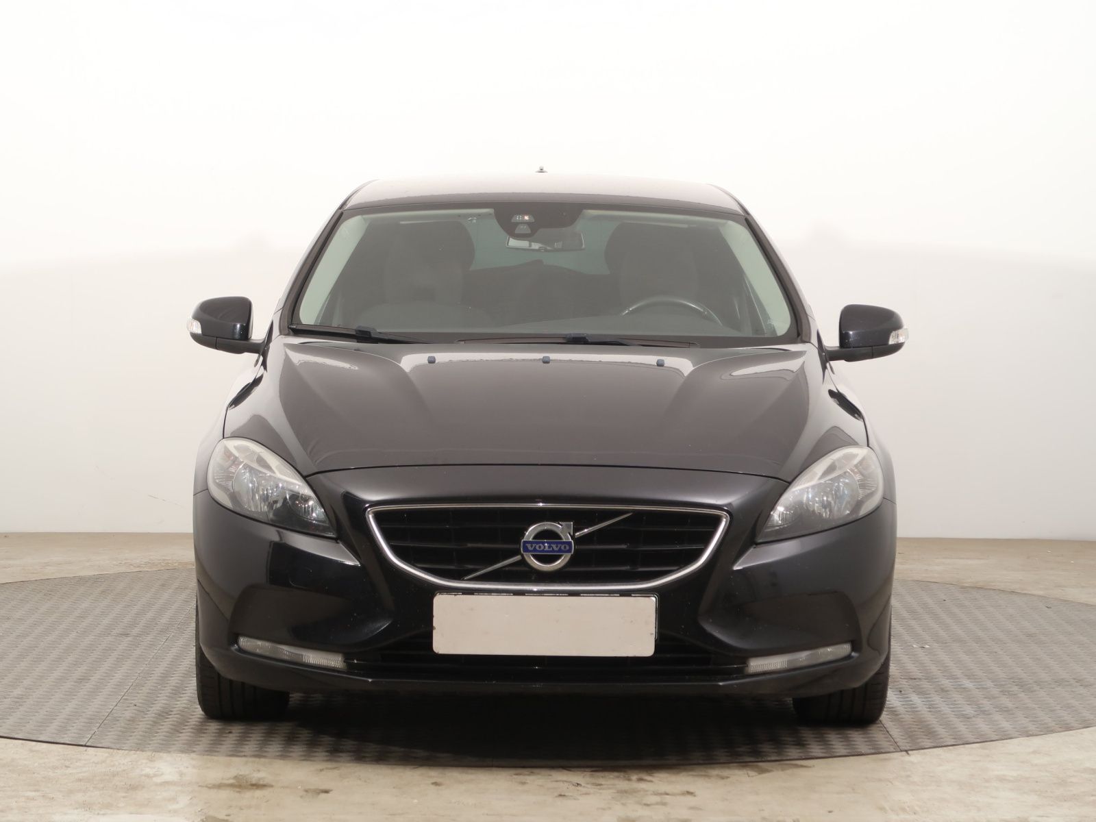 Volvo V40, 1.6 D2, Serv.kniha, Navi - fotka 2