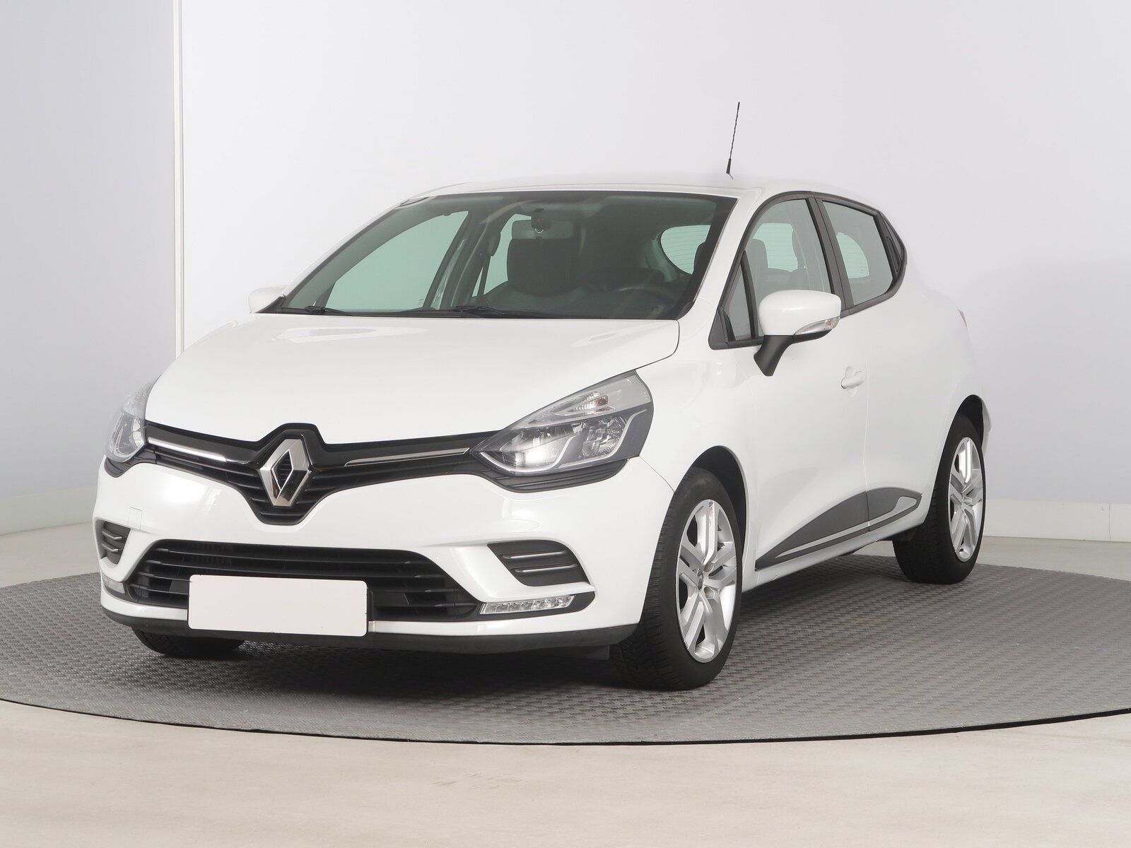 Renault Clio, 0.9 TCe, ČR,1.maj, Klima - fotka 2