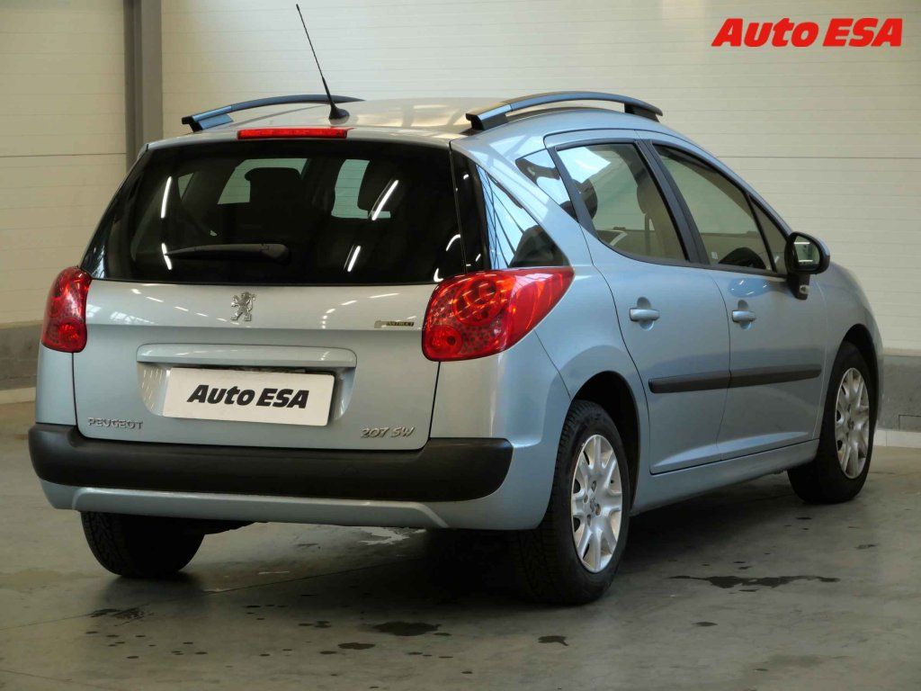 Peugeot 207, 1.4i,2.maj,ČR - fotka 4