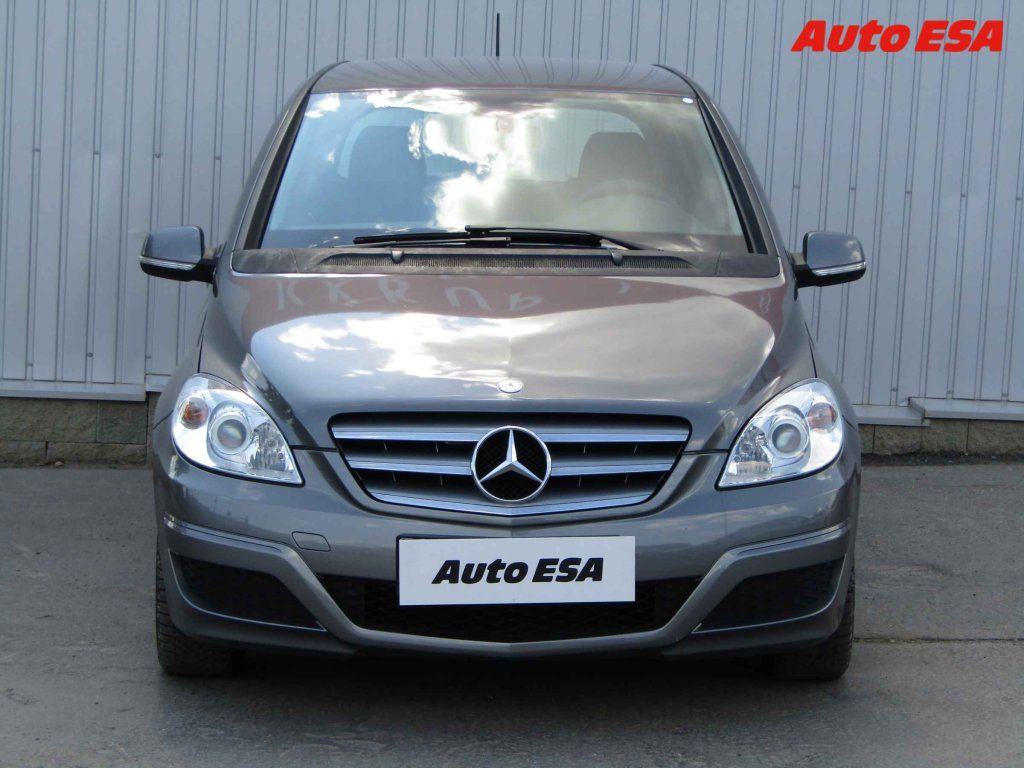 Mercedes-Benz Třídy B, 1.5 i - fotka 2