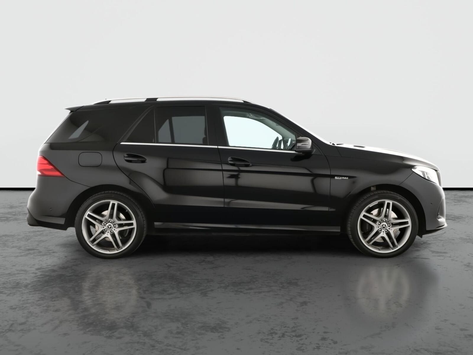 Mercedes-Benz GLE, 400, AMG line, 4X4, Automat - fotka 6