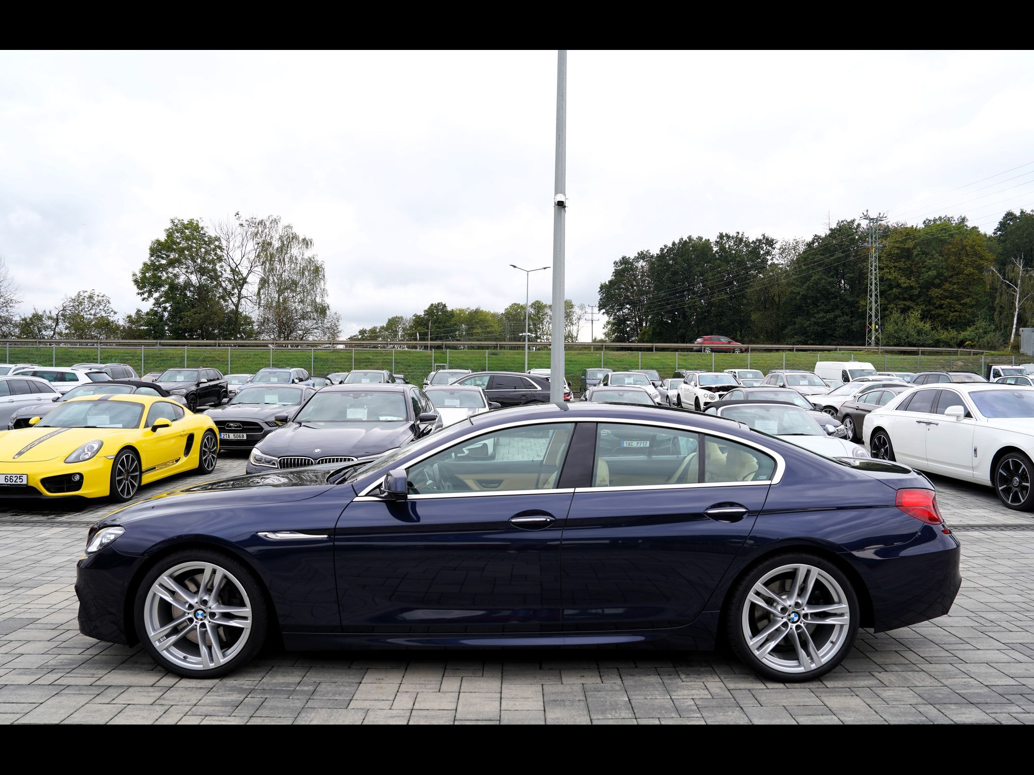 BMW Řada 6, 650i xDrive Gran Coupé/Mpaket - fotka 3