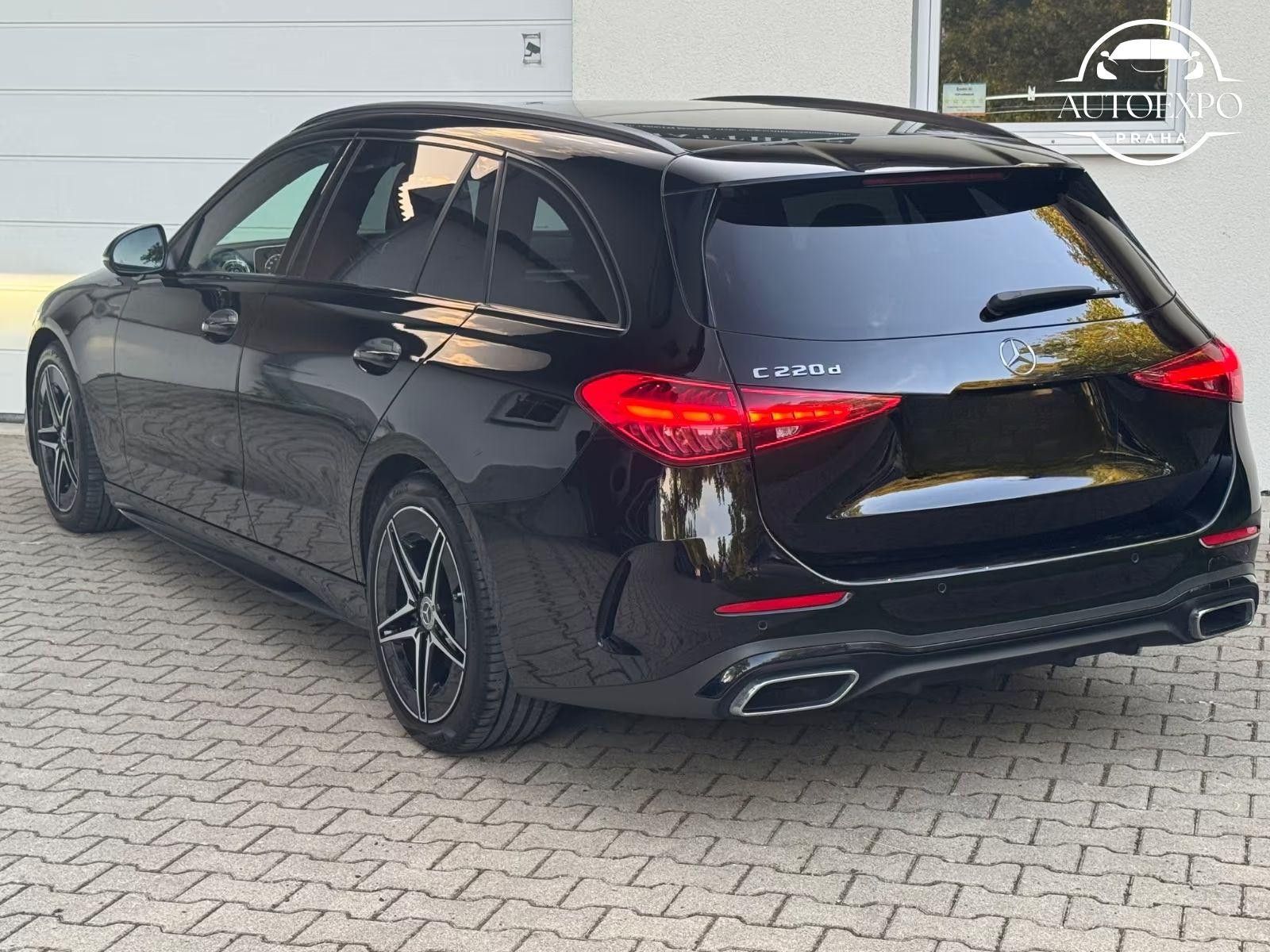 Mercedes-Benz Třídy C, 220d T AMG Line*Night Paket - fotka 6