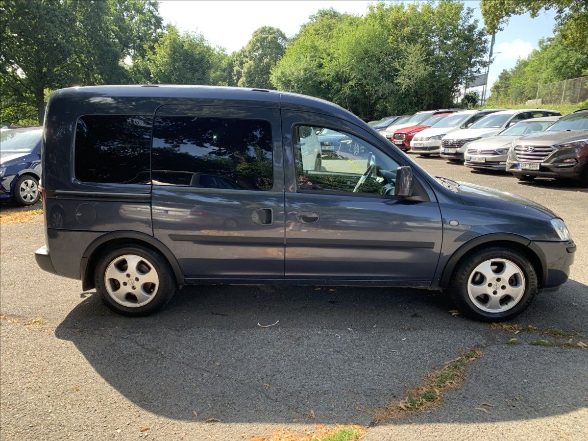 Opel Combo, 1,6 CNG - fotka 4