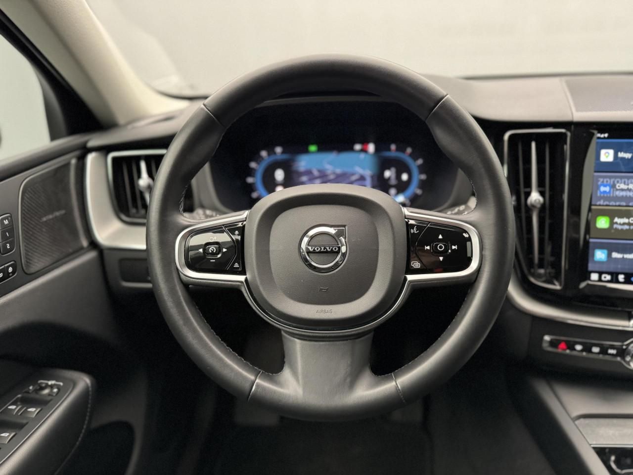 Volvo XC60, B4 AWD BRIGHT PLUS AUT - fotka 4