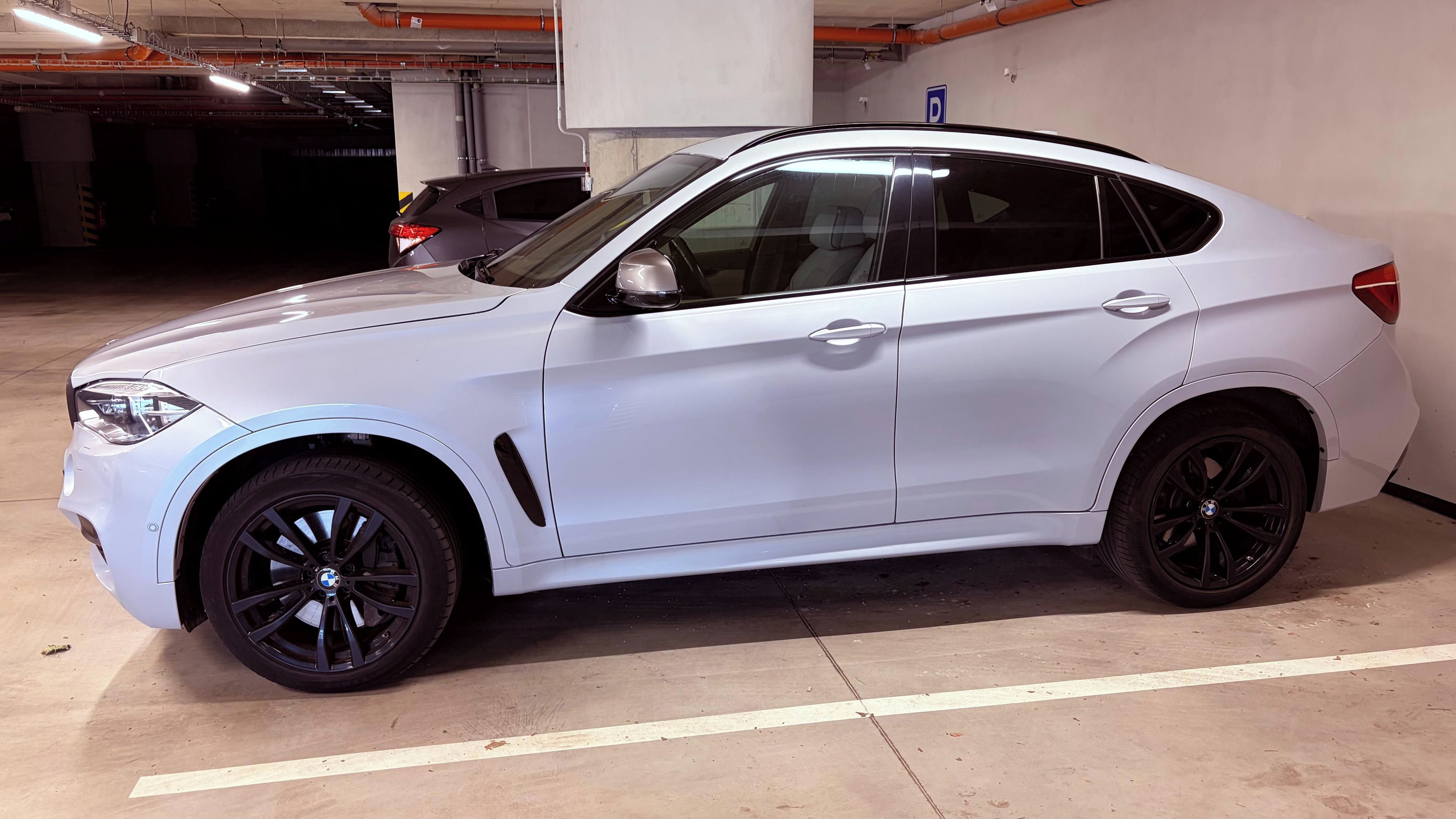 BMW X6, BMW X6 M50d - fotka 4