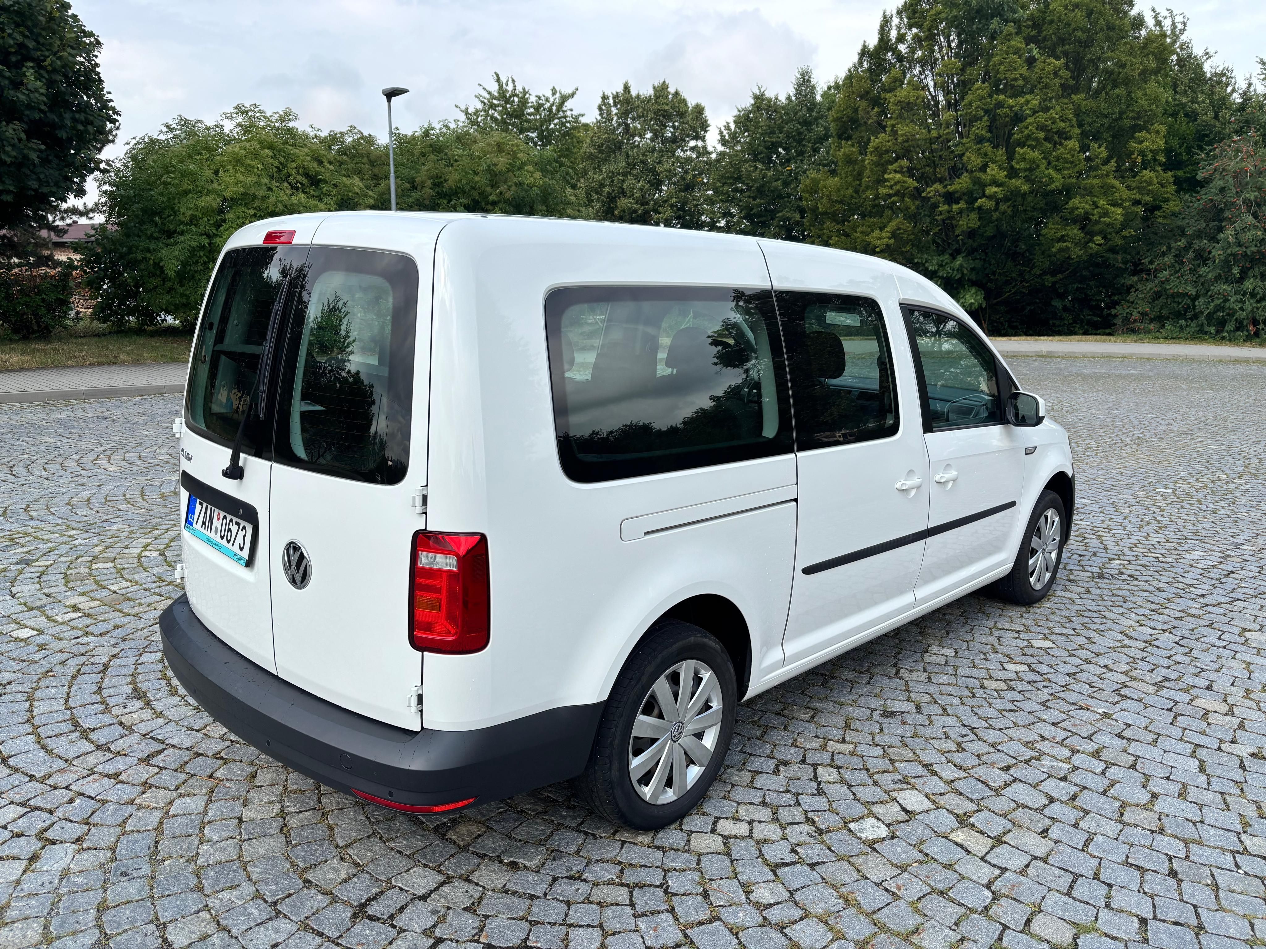 Volkswagen Caddy, 1.4 TSi 96kw Maxi 7.Míst - fotka 5