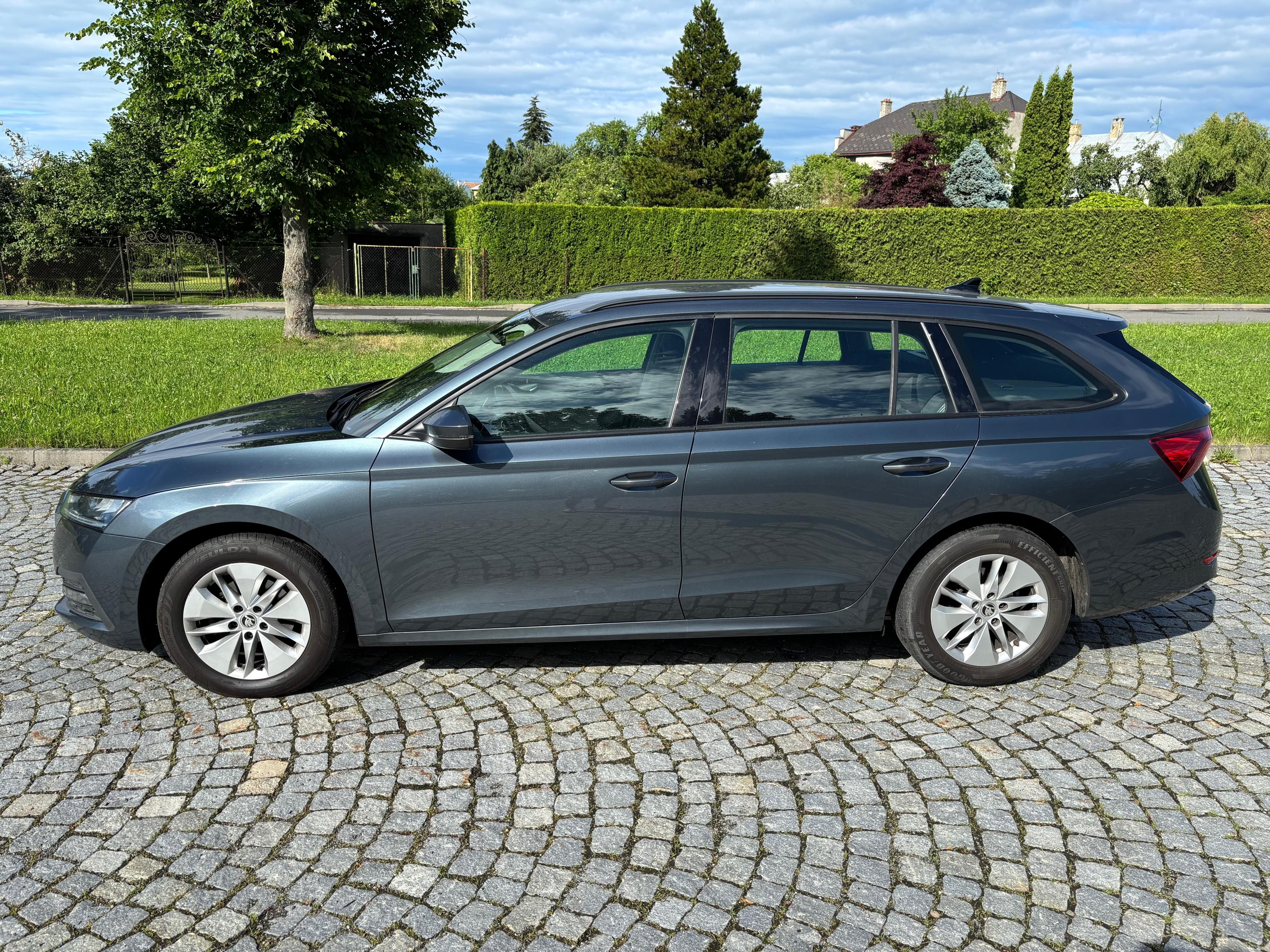 Škoda Octavia, 1.5 TSi 110kw Ambiente 1.Majit - fotka 2