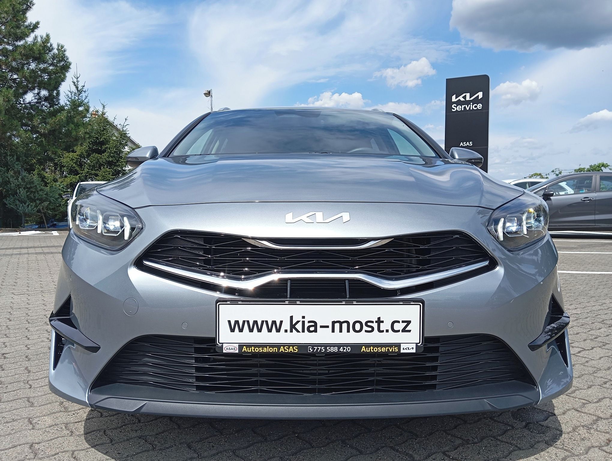 Kia Cee´d SW, 1.5 T-GDi 7DCT TOP + Business - fotka 3