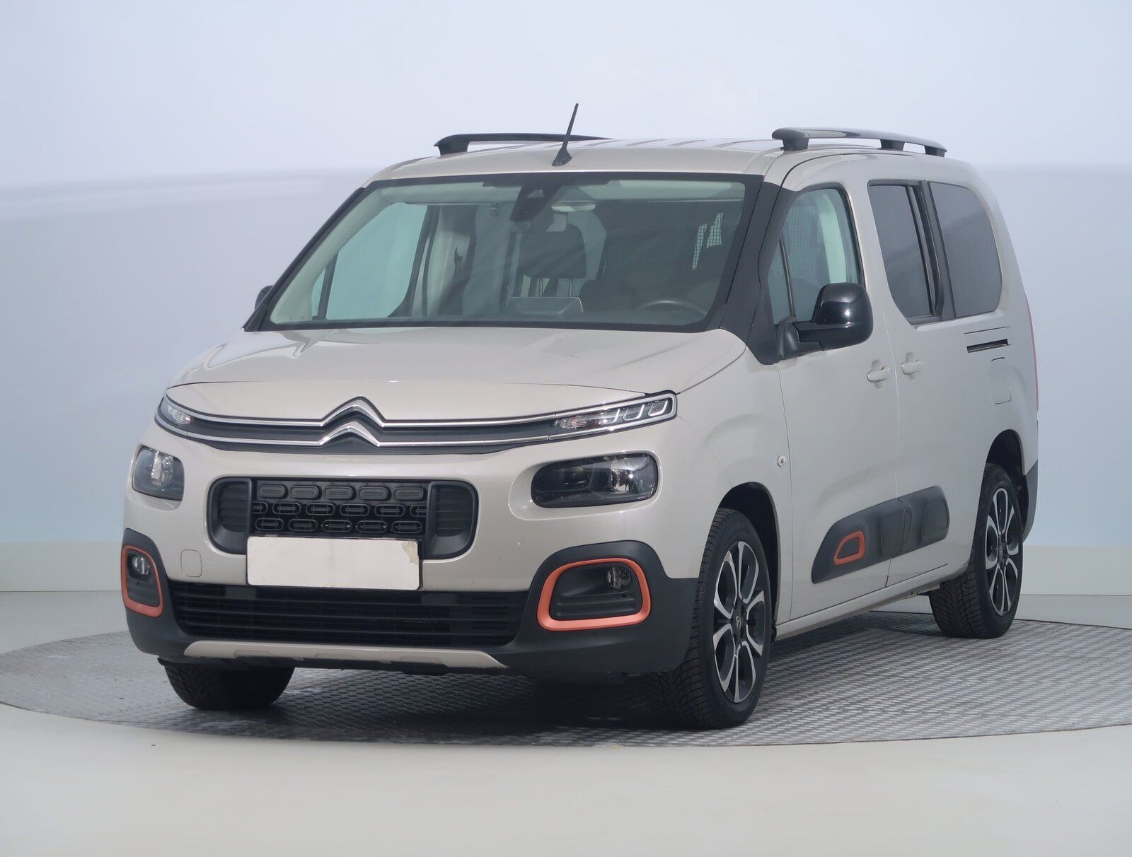 Citroën Berlingo, Maxi 1.2 PureTech, Feel, 7Míst - fotka 2