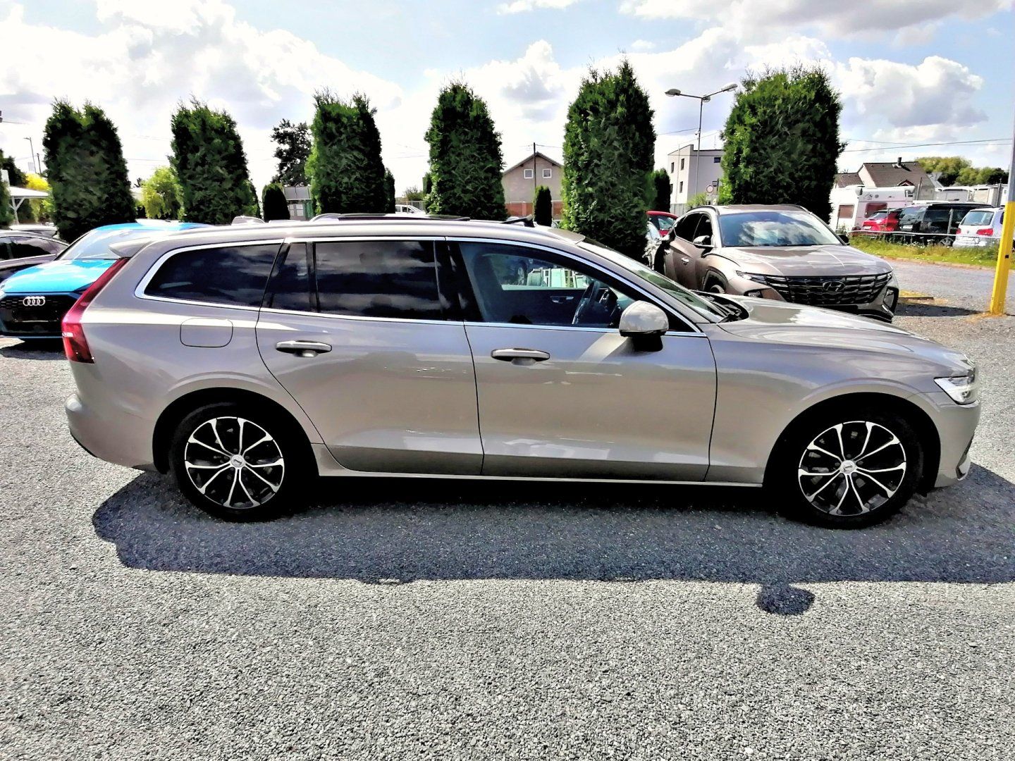 Volvo V60, 2.0 B3 MHEV A/T 120kW - fotka 6