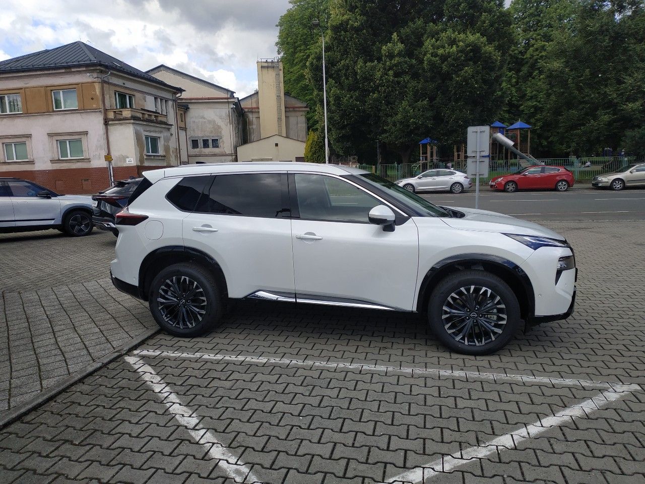 Nissan X-Trail, E-POWER e-4ORCE TEKNA SKLADEM - fotka 4