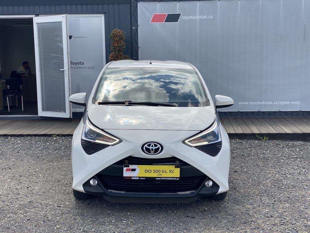 Toyota Aygo, 1.0i, ČR, X-play Style, záruka - fotka 3