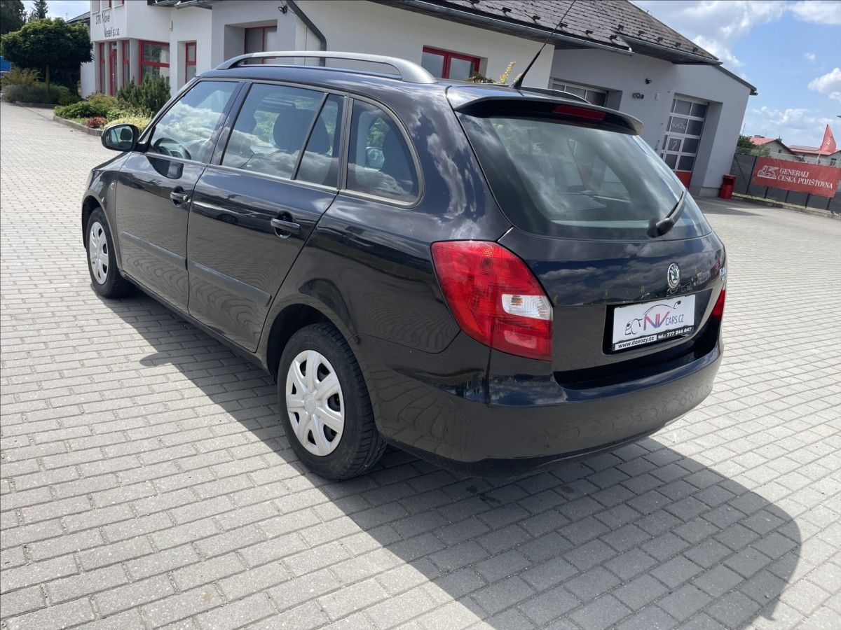 Škoda Fabia, 1,4 i 63kw Klima,ESP,po STK - fotka 3