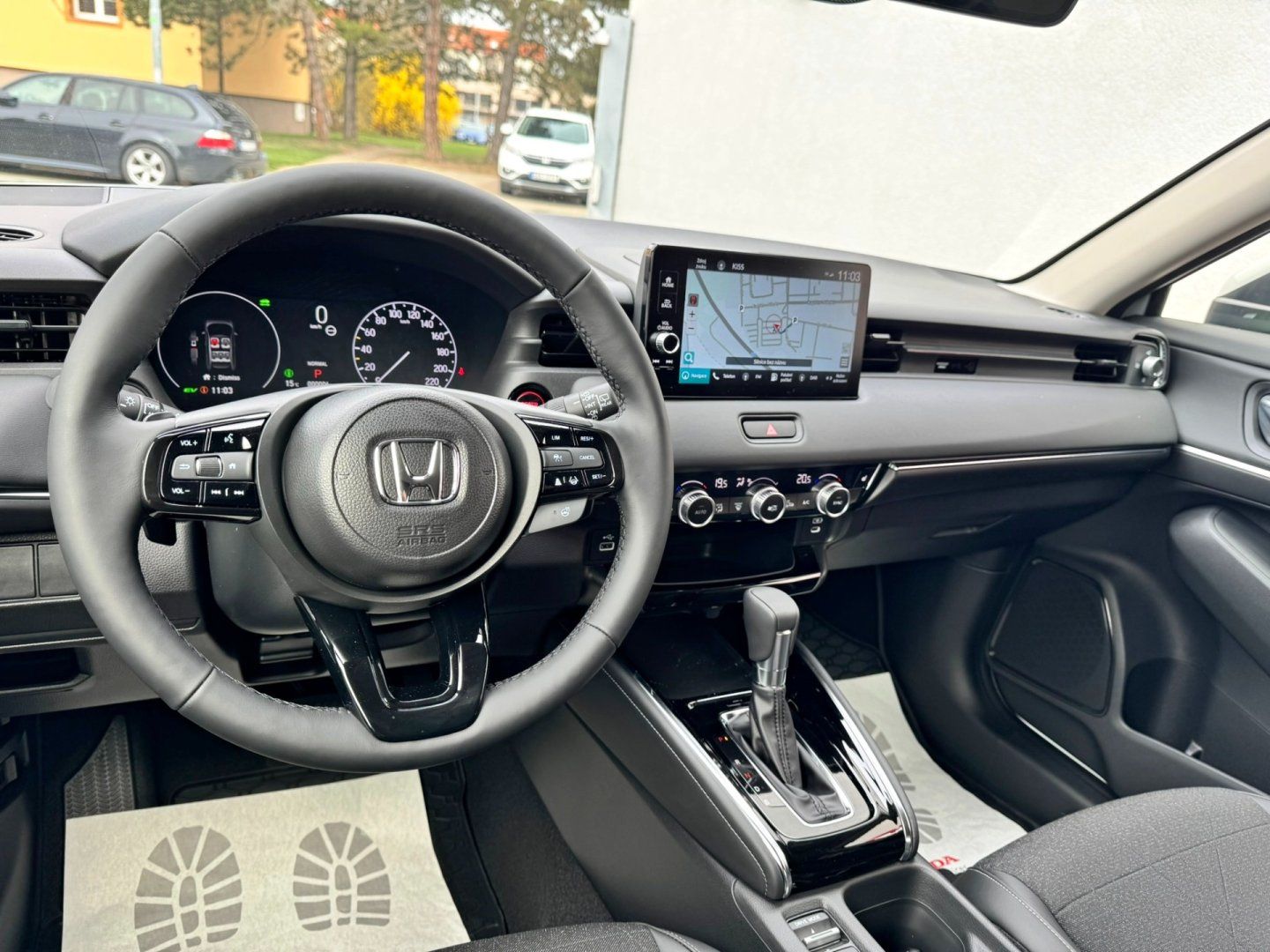 Honda HR-V, 1.5 e:HEV Advance SKLADEM - fotka 6