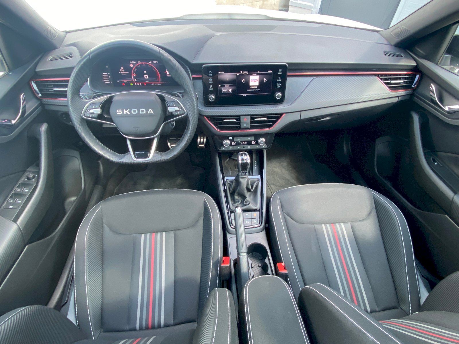 Škoda Kamiq, Monte Carlo 1.0 TSI 85 kW DSG - fotka 5