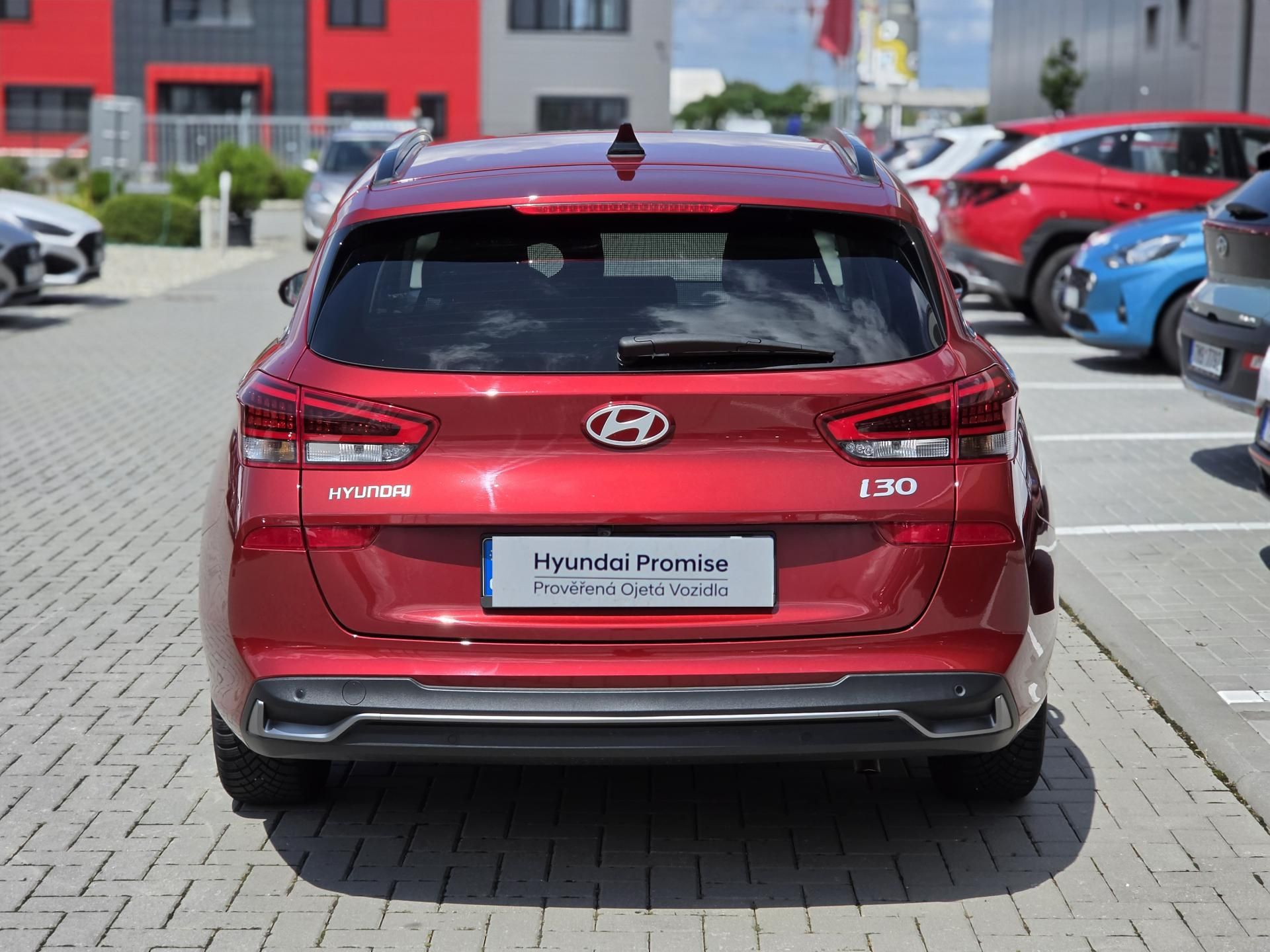 Hyundai i30, 1,5i 70kW WG STYLE - fotka 4