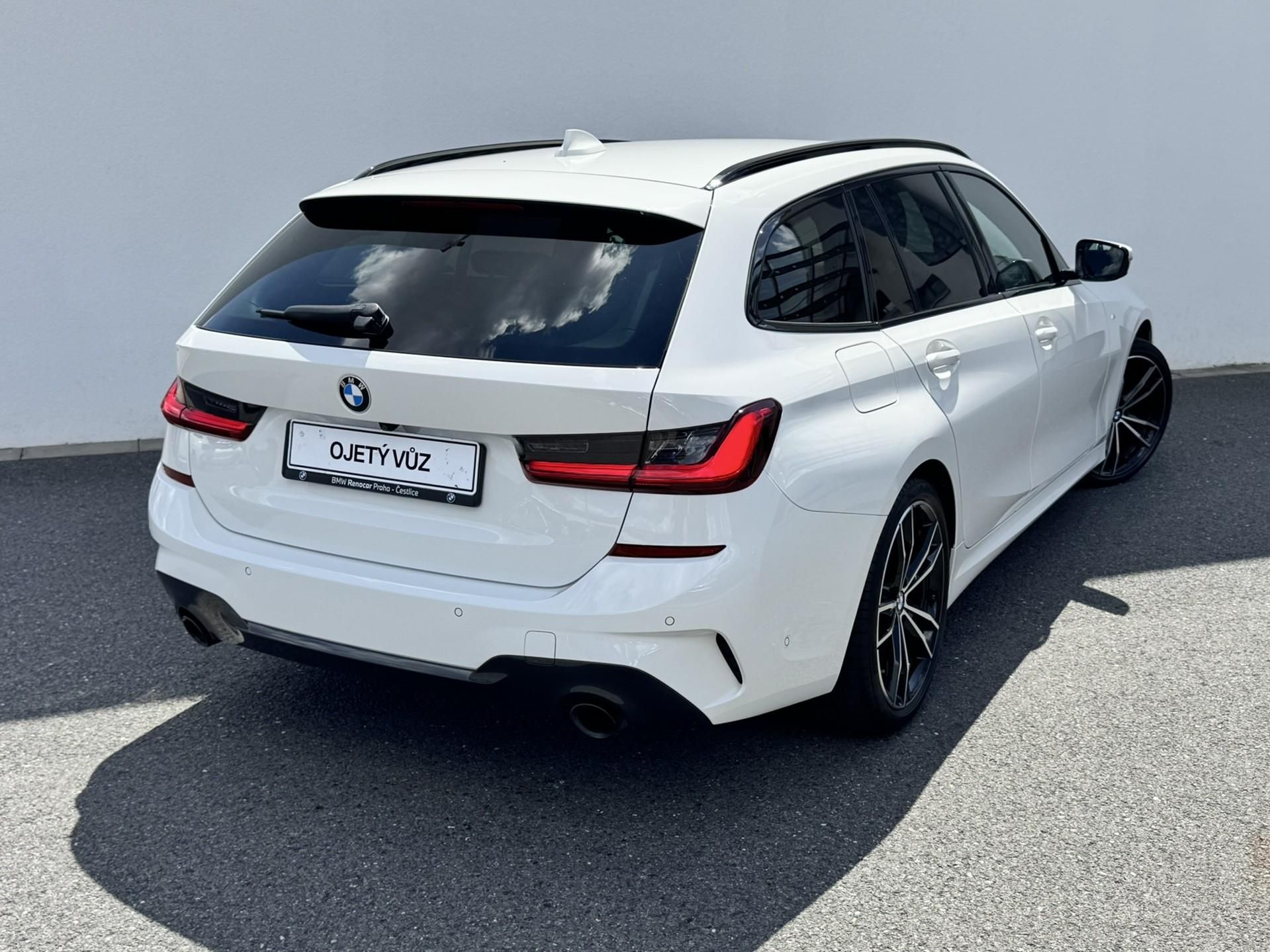 BMW Řada 3, 330d xDrive Touring Mpaket - fotka 2