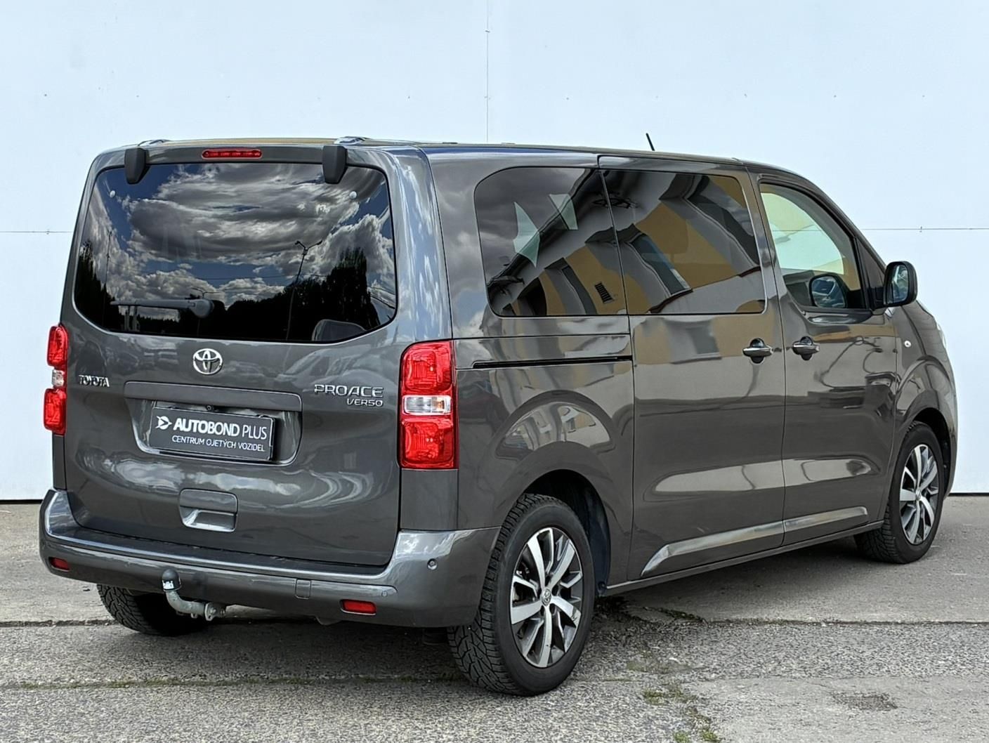 Toyota Proace Verso, 2.0 D-4D 130kW L1 Family Tažné - fotka 2
