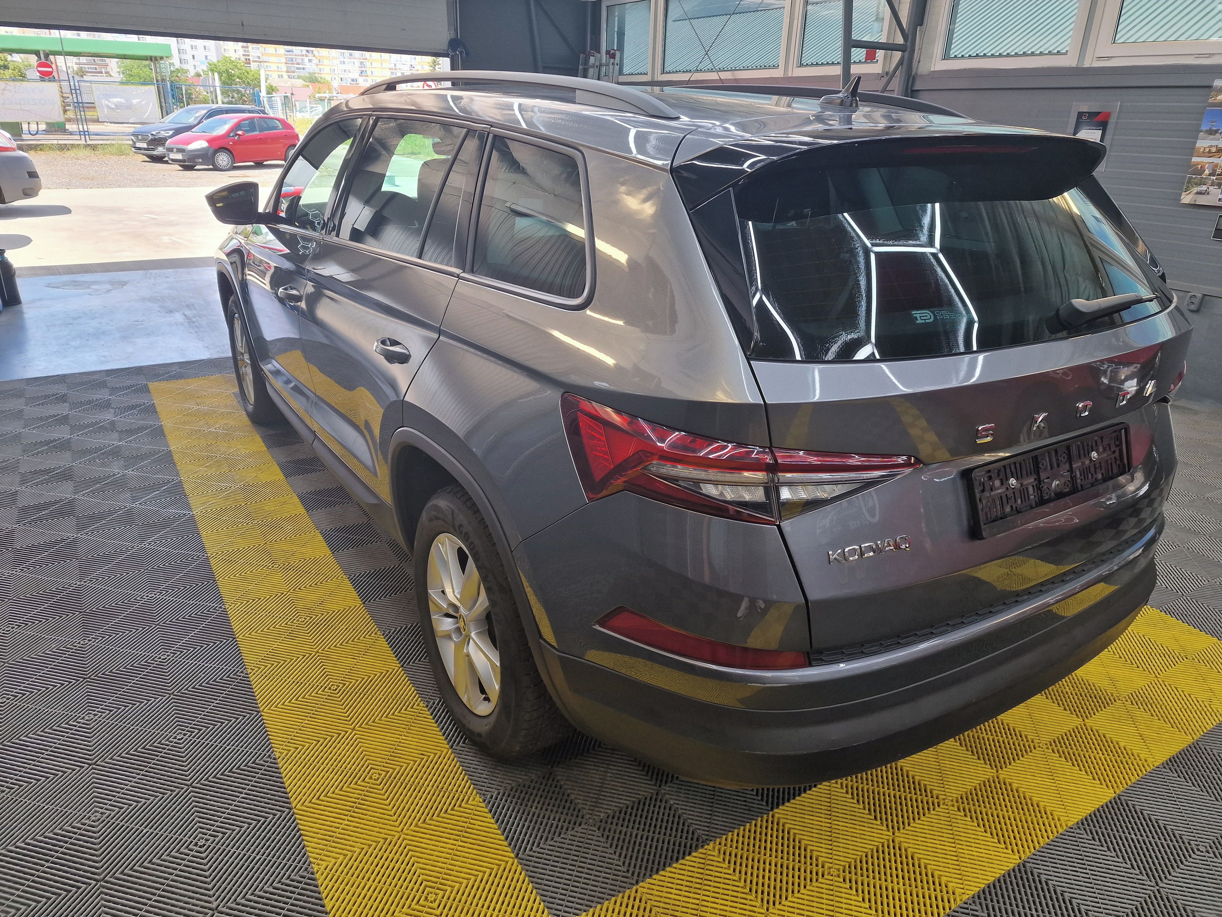 Škoda Kodiaq, 7 mist - fotka 2