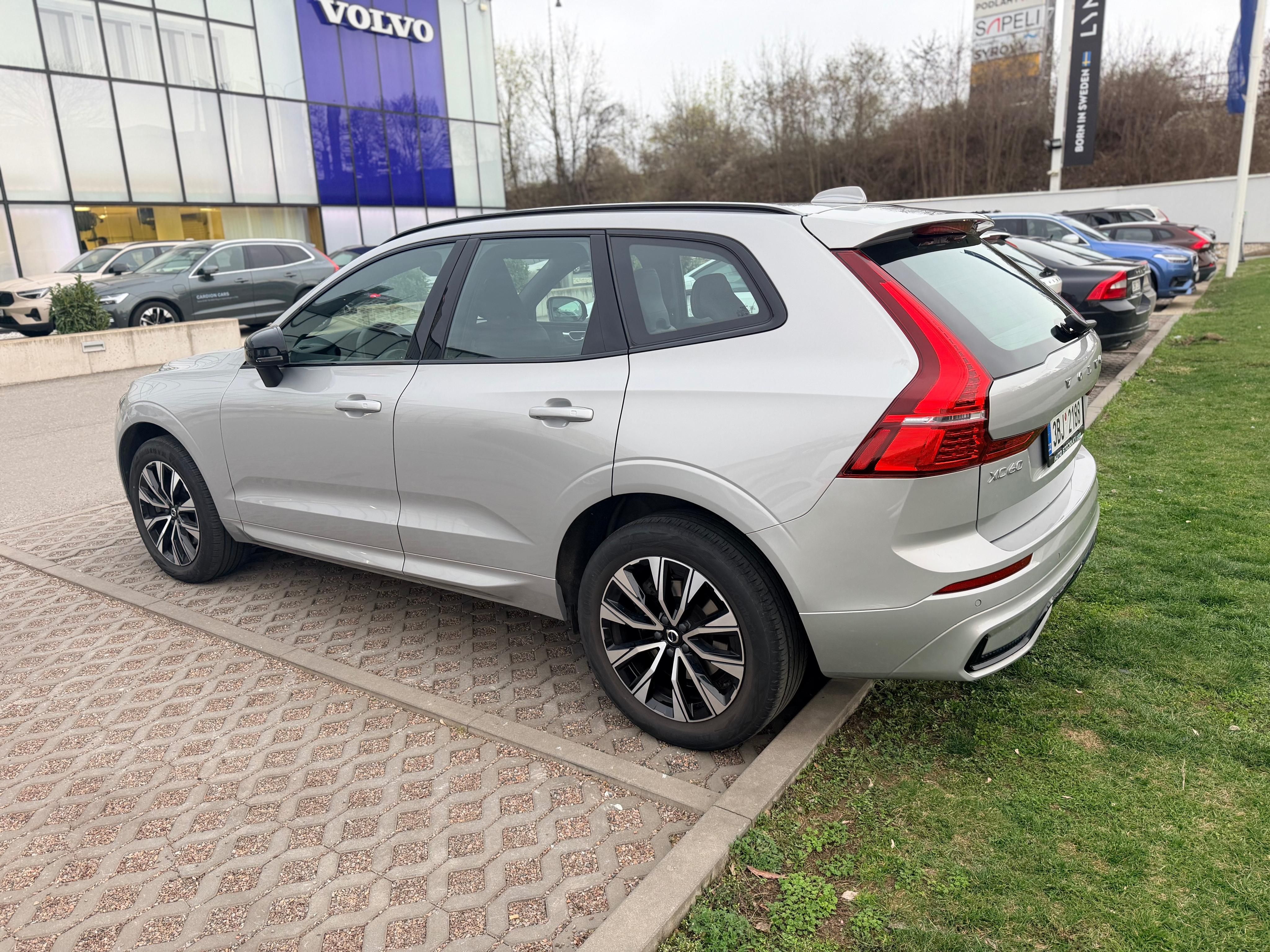 Volvo XC60, VOLVO XC60 2.0 145 kW - fotka 5