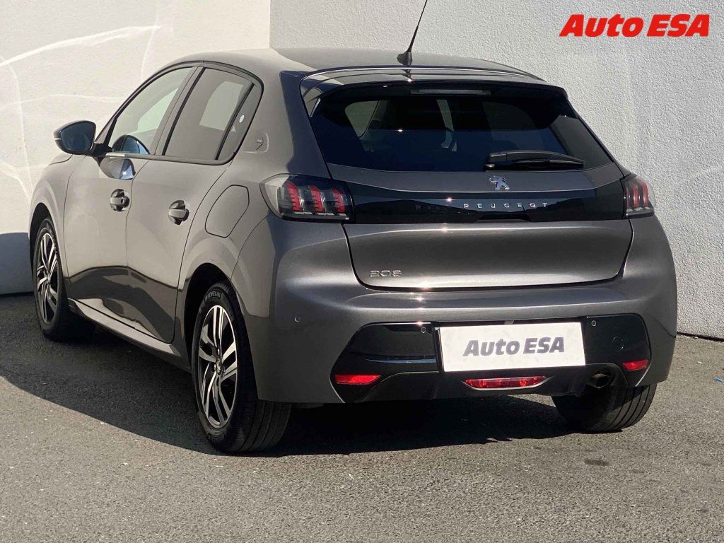 Peugeot 208, 1.2 - fotka 6