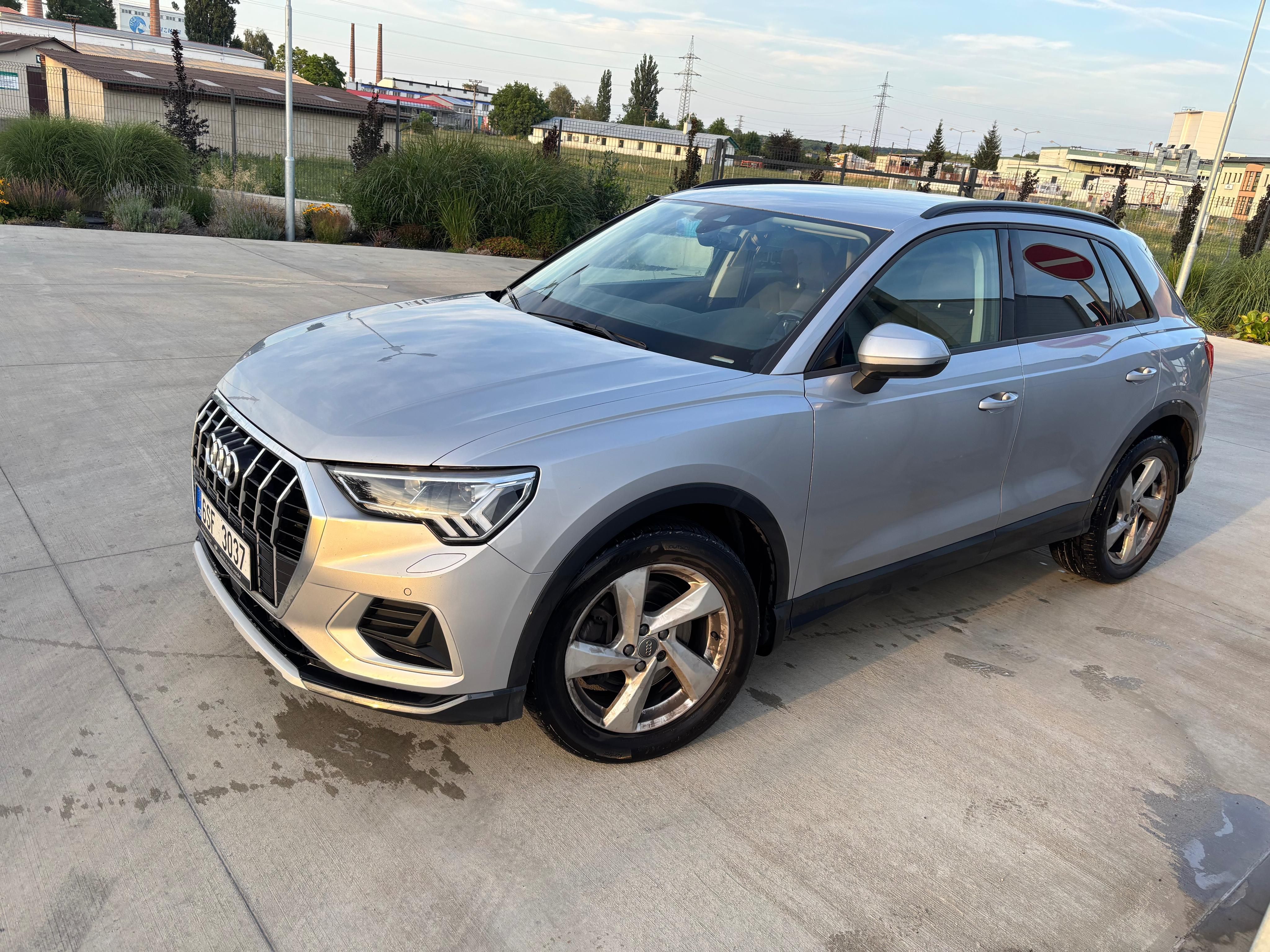 Audi Q3, 2.0 TSI,4x4, nezávislé topení - fotka 2