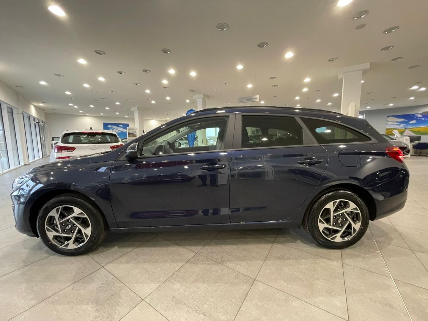 Hyundai i30, 1,0 T-GDI GO Czech! - fotka 6