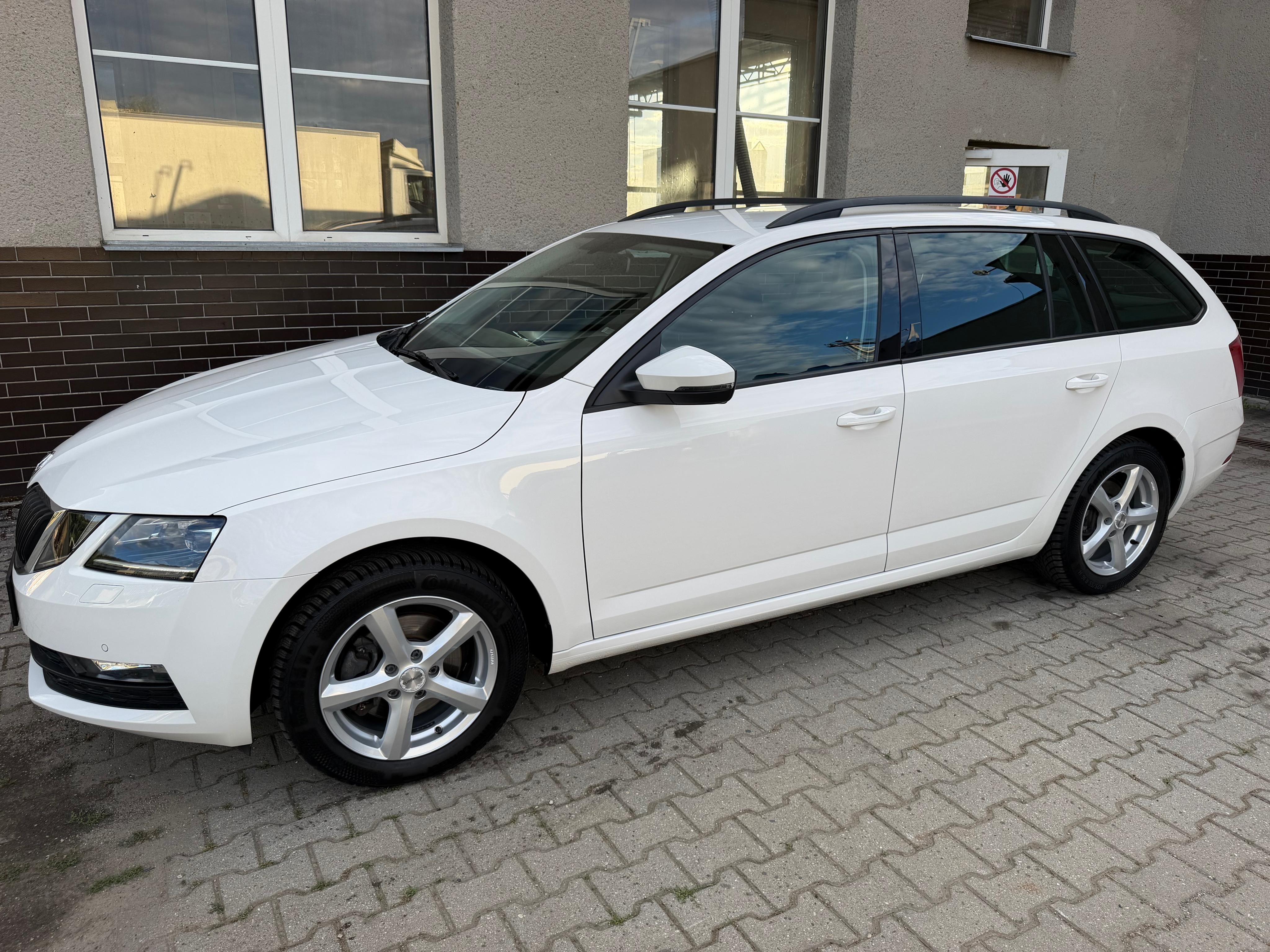 Škoda Octavia, 2.0 TDI 4x4 DSG 110kW - fotka 5