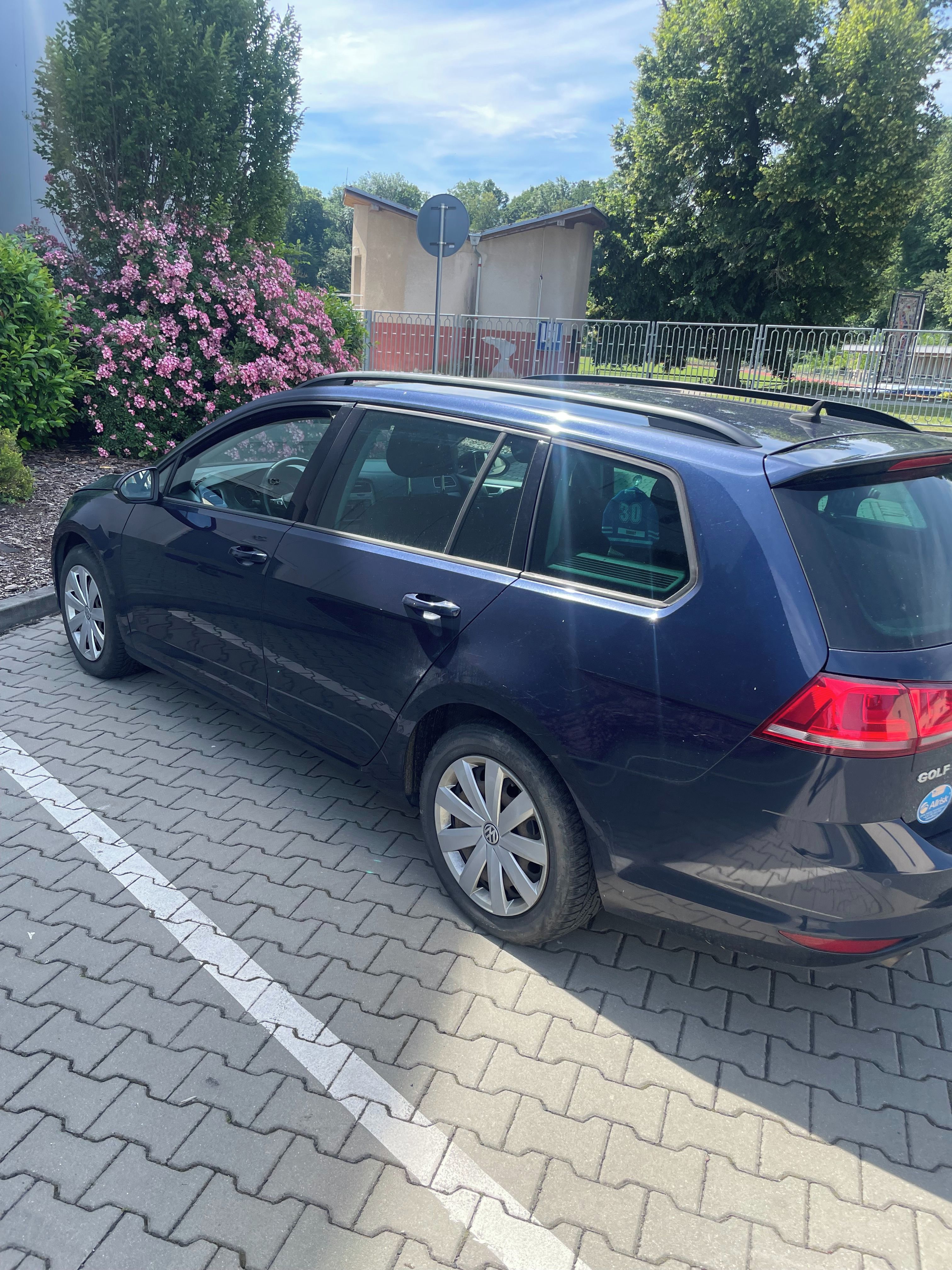 Volkswagen Golf, 1.6 TDI - fotka 5